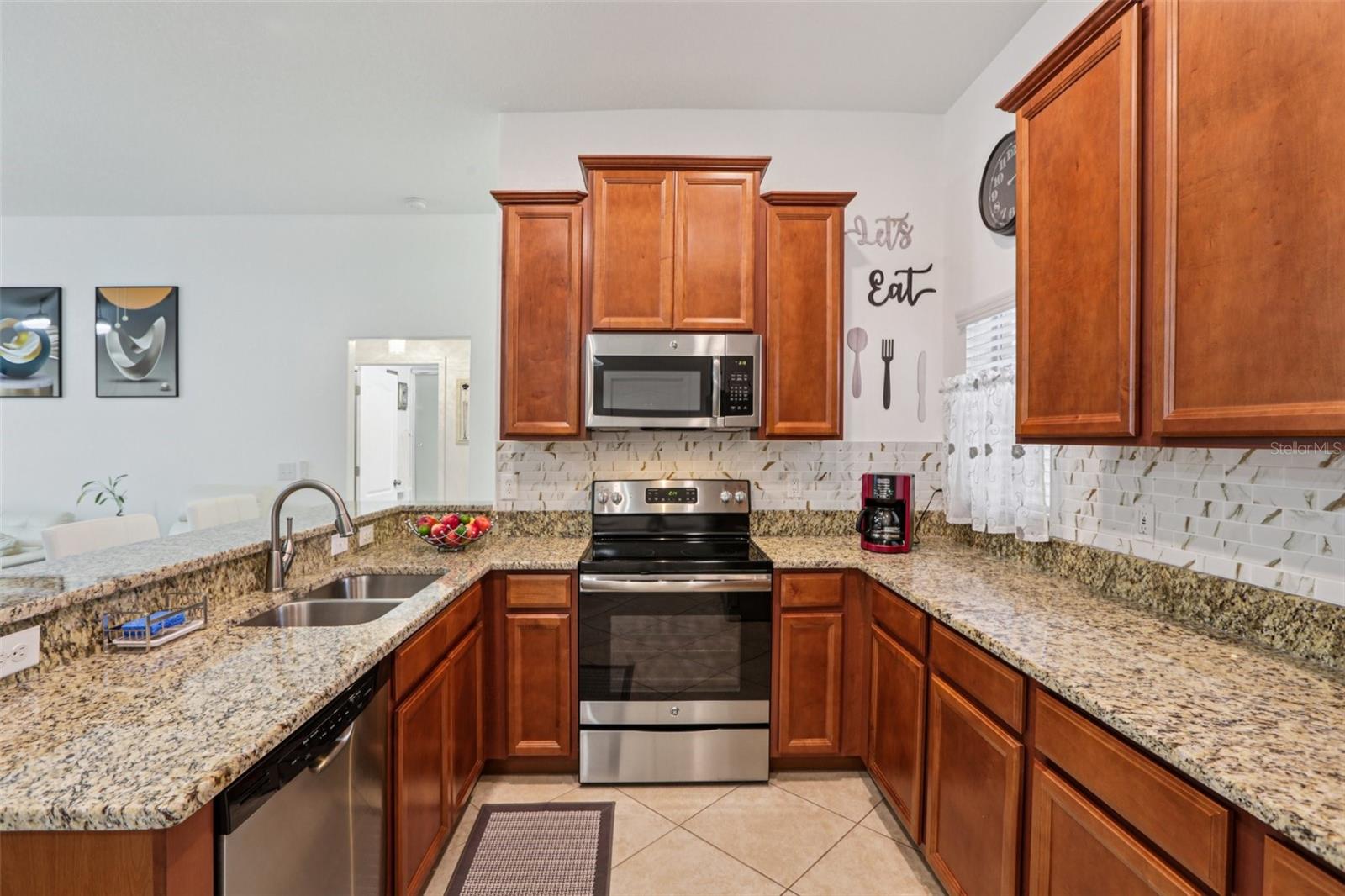 Image 10 of 22 For 18530 Dobson Drive