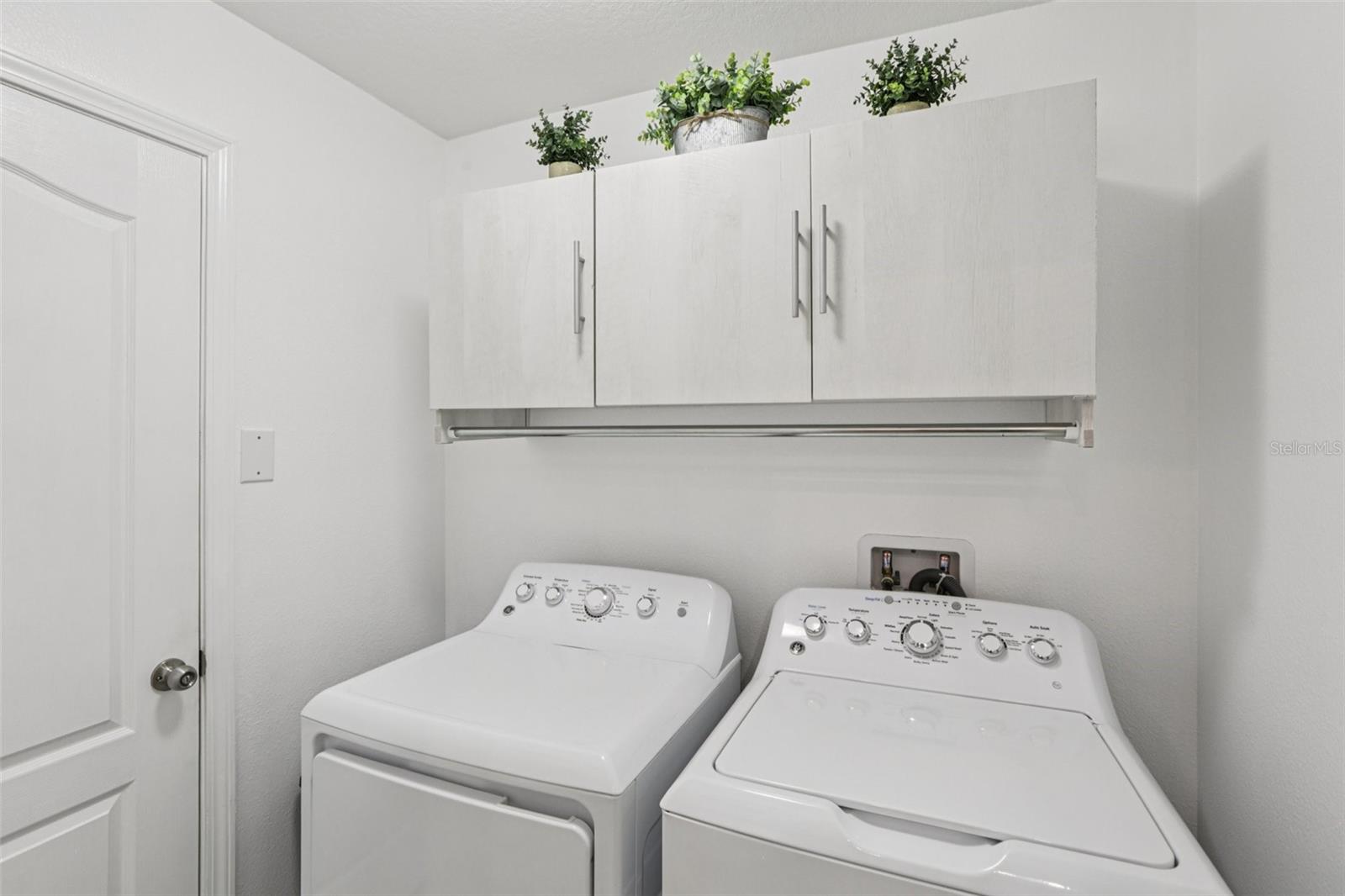 Image 12 of 22 For 18530 Dobson Drive