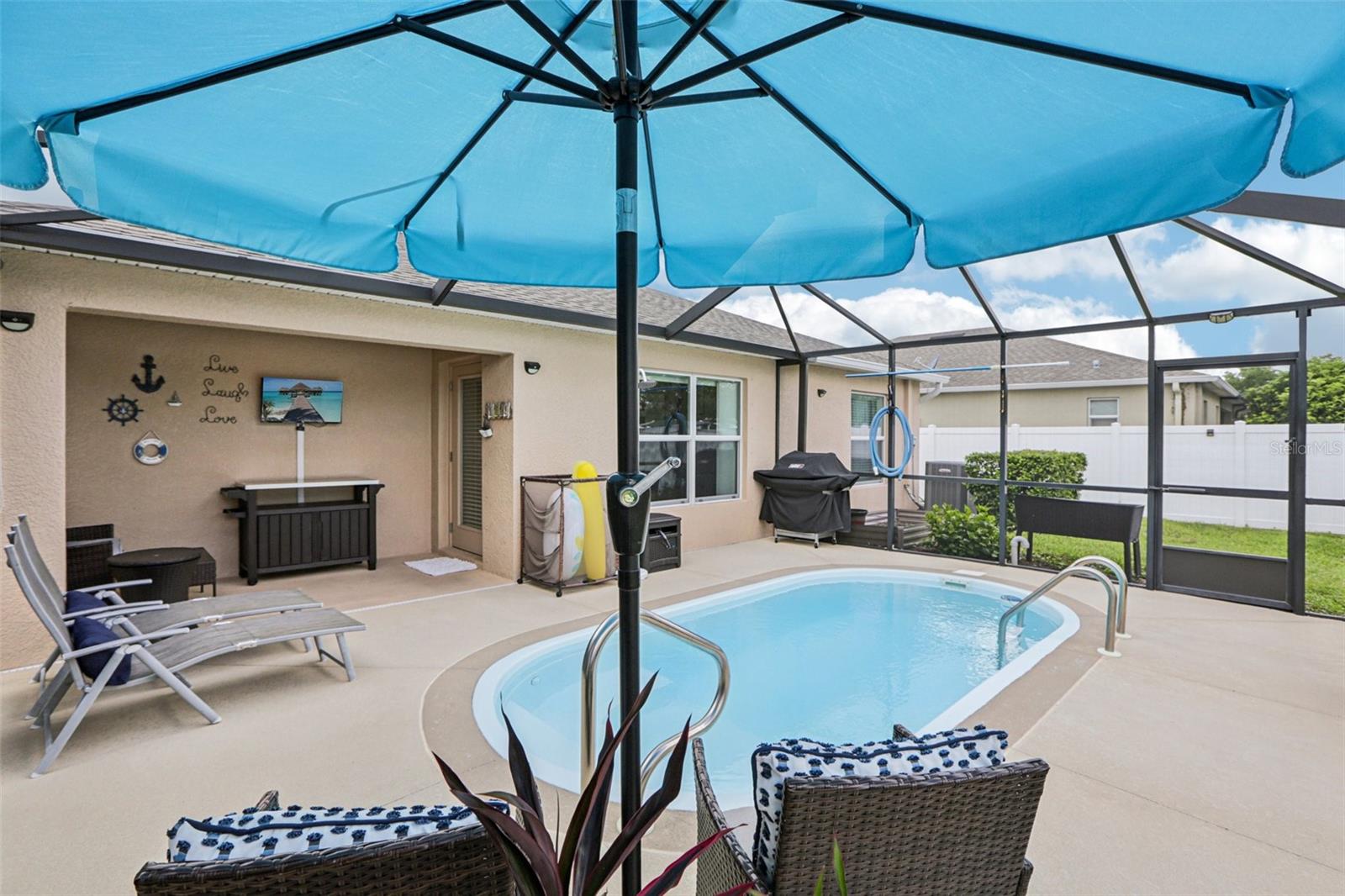 Image 19 of 22 For 18530 Dobson Drive
