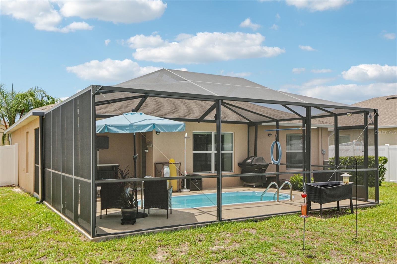 Image 20 of 22 For 18530 Dobson Drive