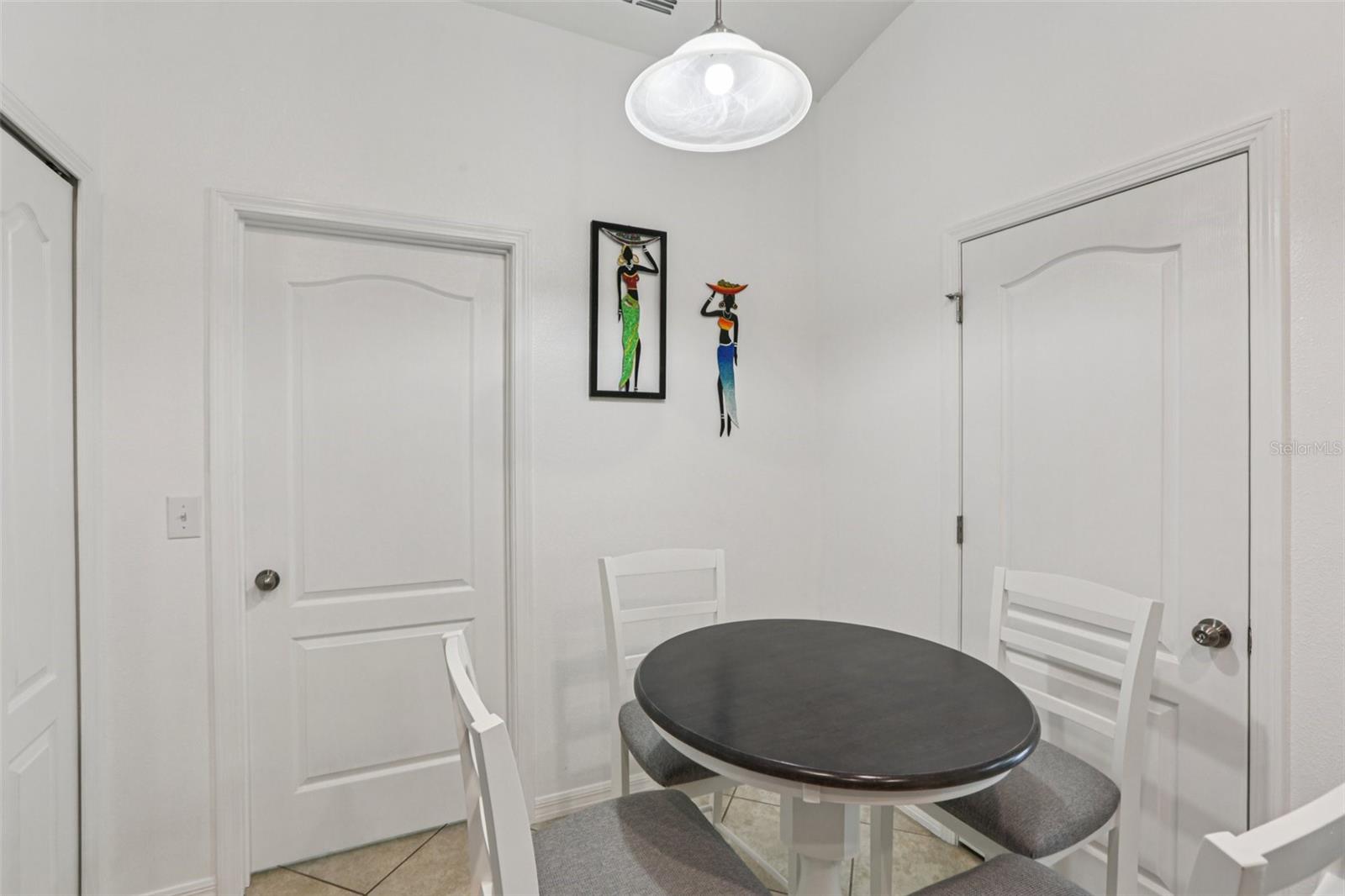 Image 6 of 22 For 18530 Dobson Drive