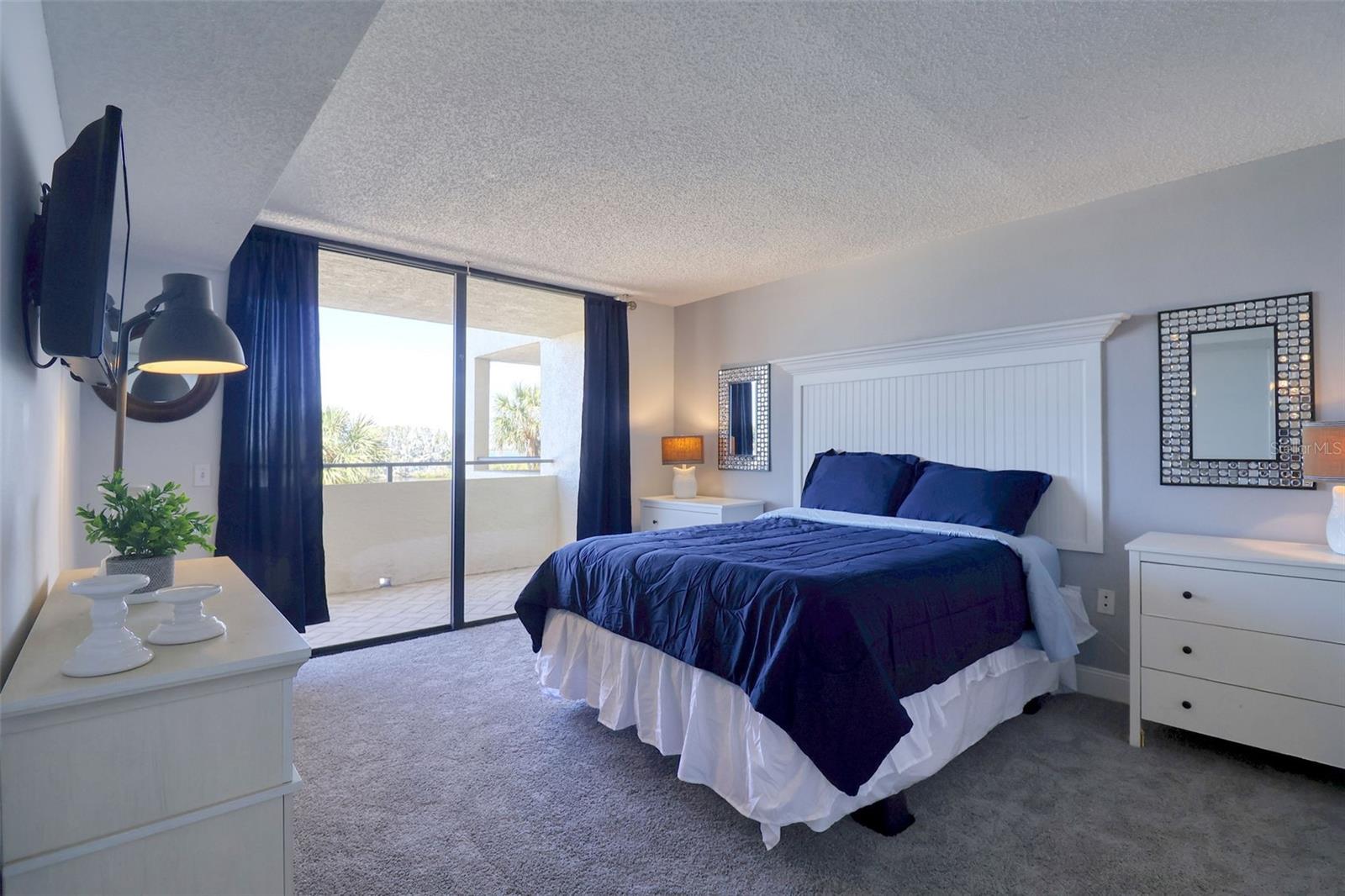 Image 16 of 37 For 5915 Sea Ranch Drive 211