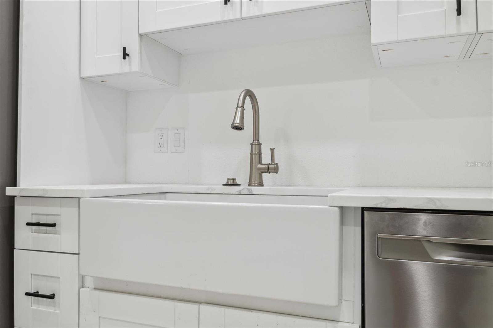 Listing photo id 13 for 2288 Rackley Road