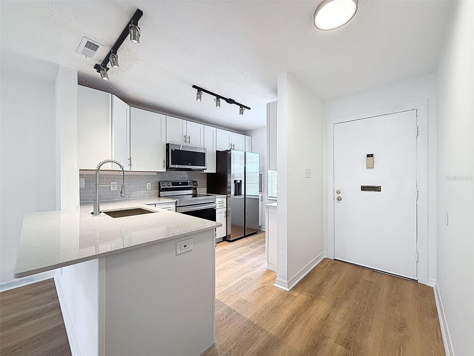 Image 12 of 64 For 3712 Trophy Boulevard 3712