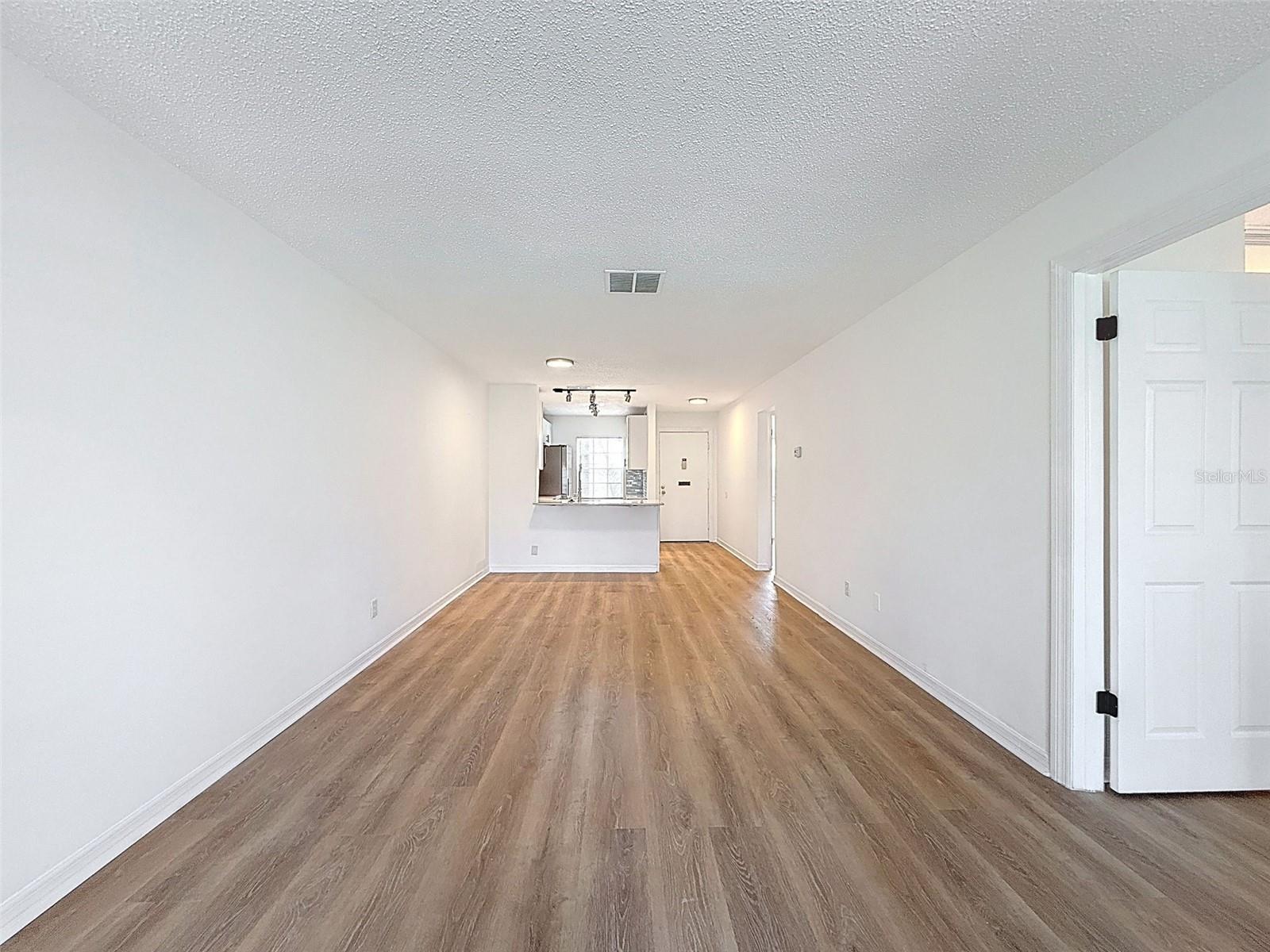 Image 25 of 64 For 3712 Trophy Boulevard 3712