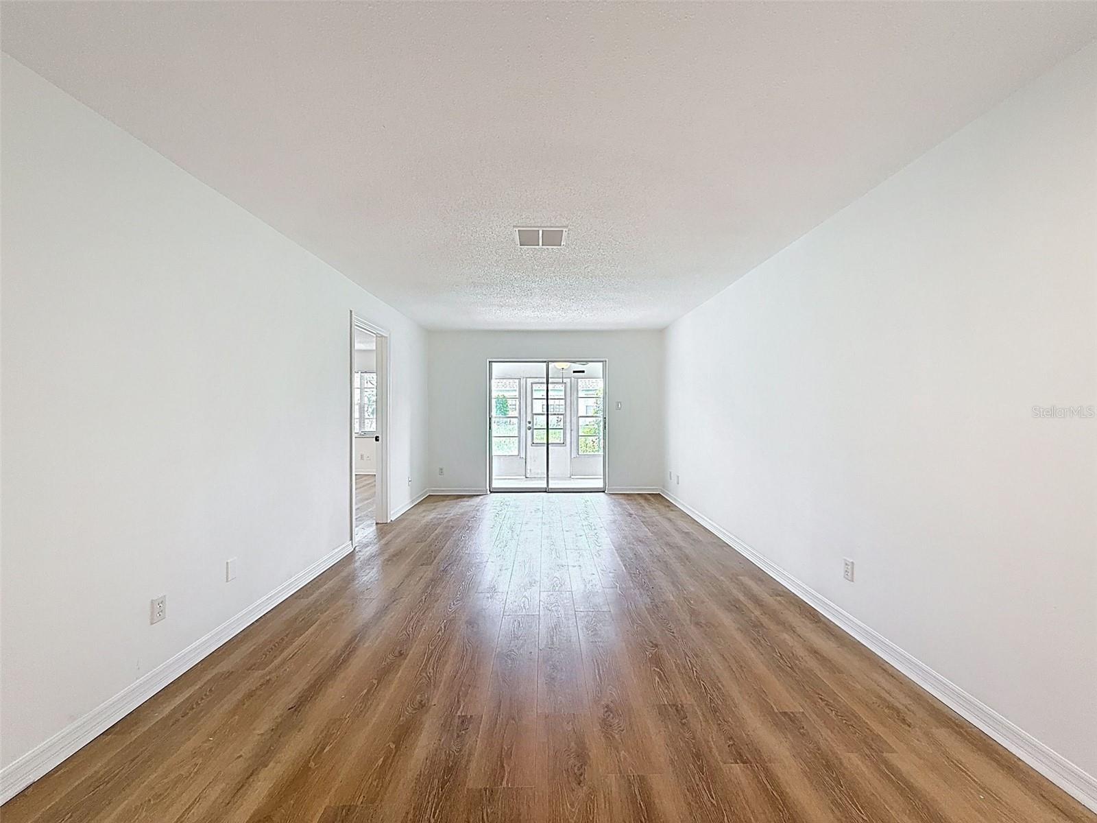 Image 28 of 64 For 3712 Trophy Boulevard 3712