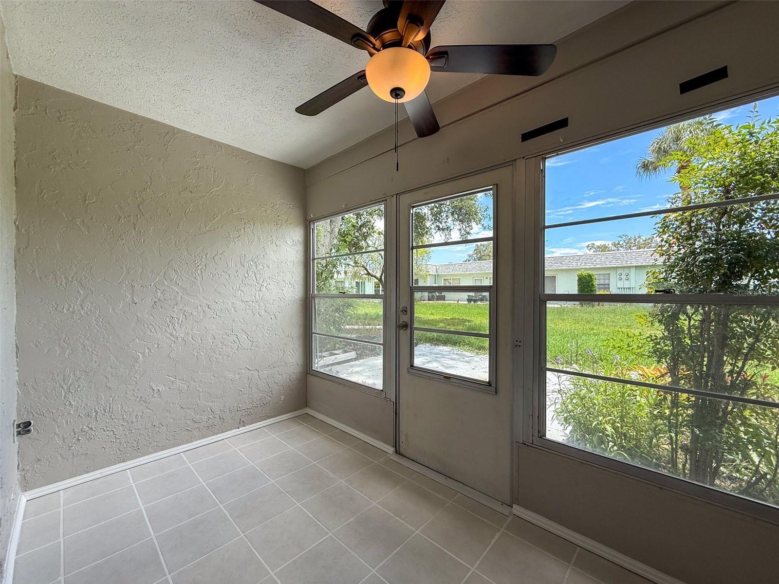 Image 39 of 64 For 3712 Trophy Boulevard 3712