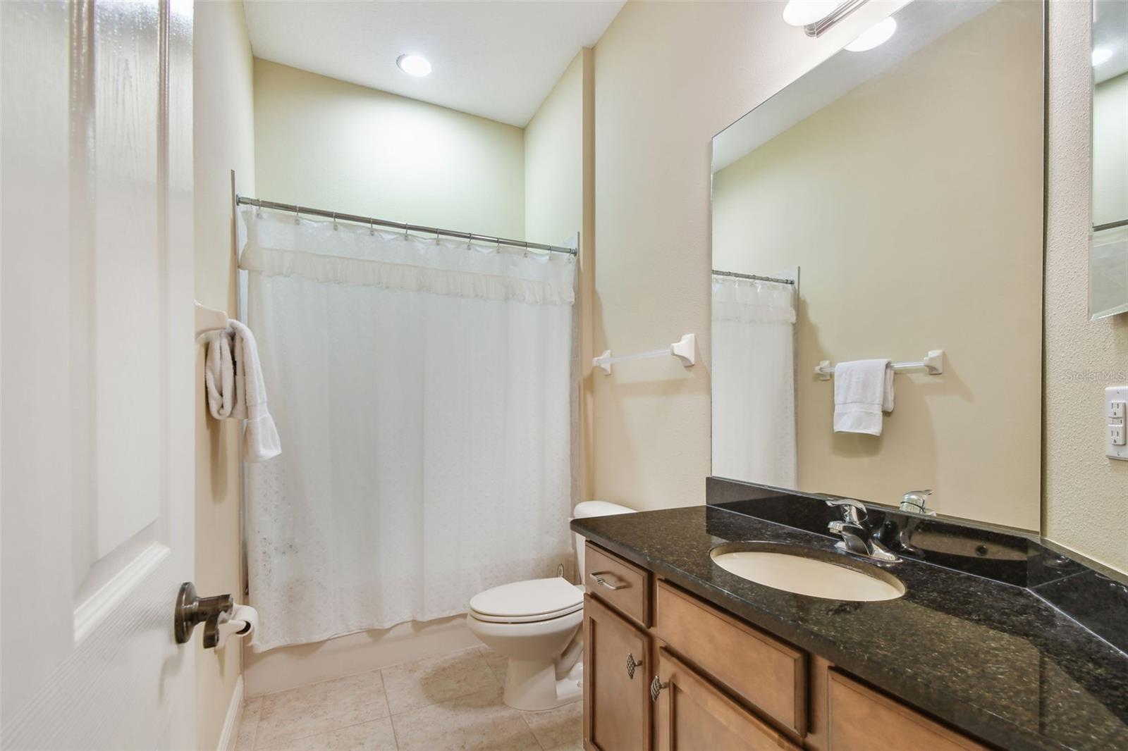 Image 28 of 64 For 20820 Amanda Oak Court