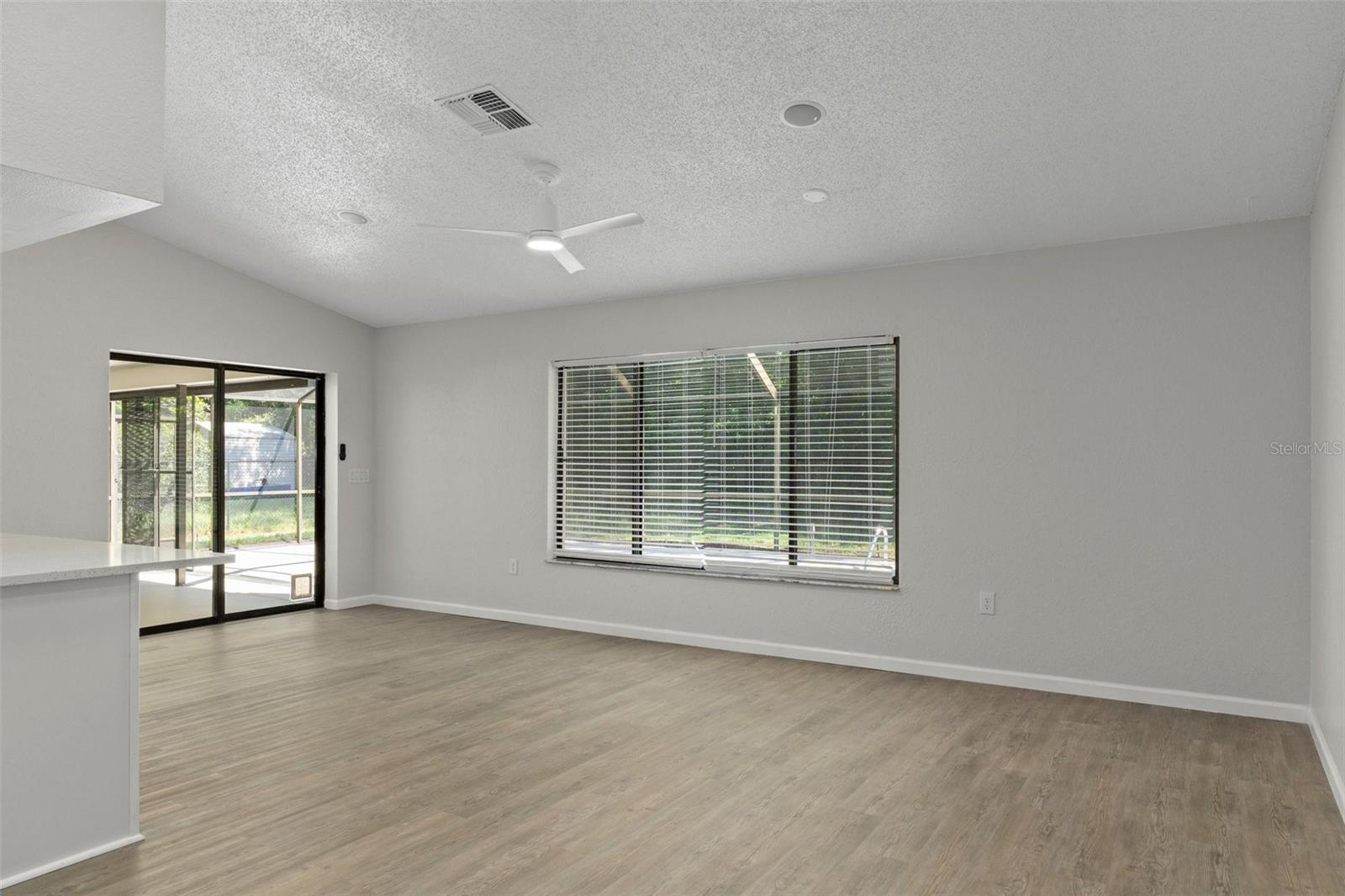 Image 19 of 51 For 2152 Danforth Road