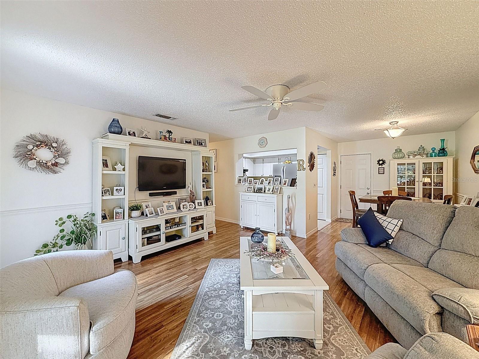 Image 20 of 82 For 8130 Bugle Court 3