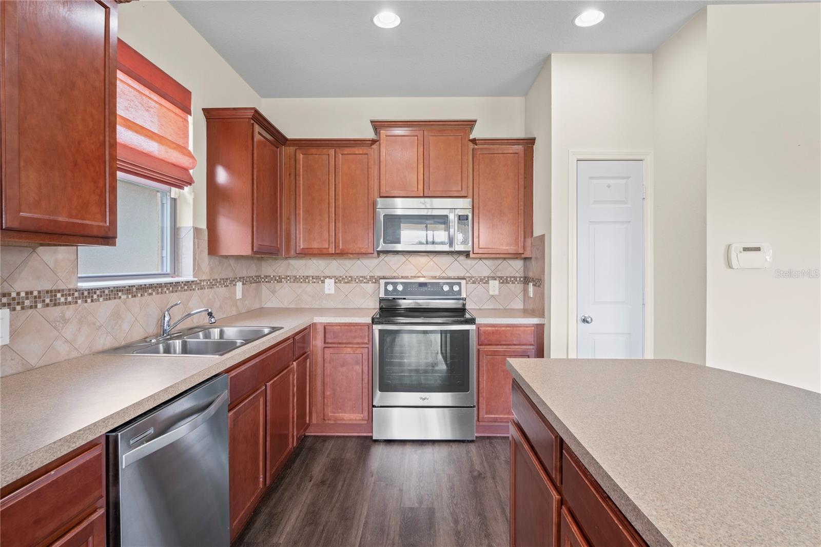 Image 14 of 71 For 758 Alpine Thistle Drive