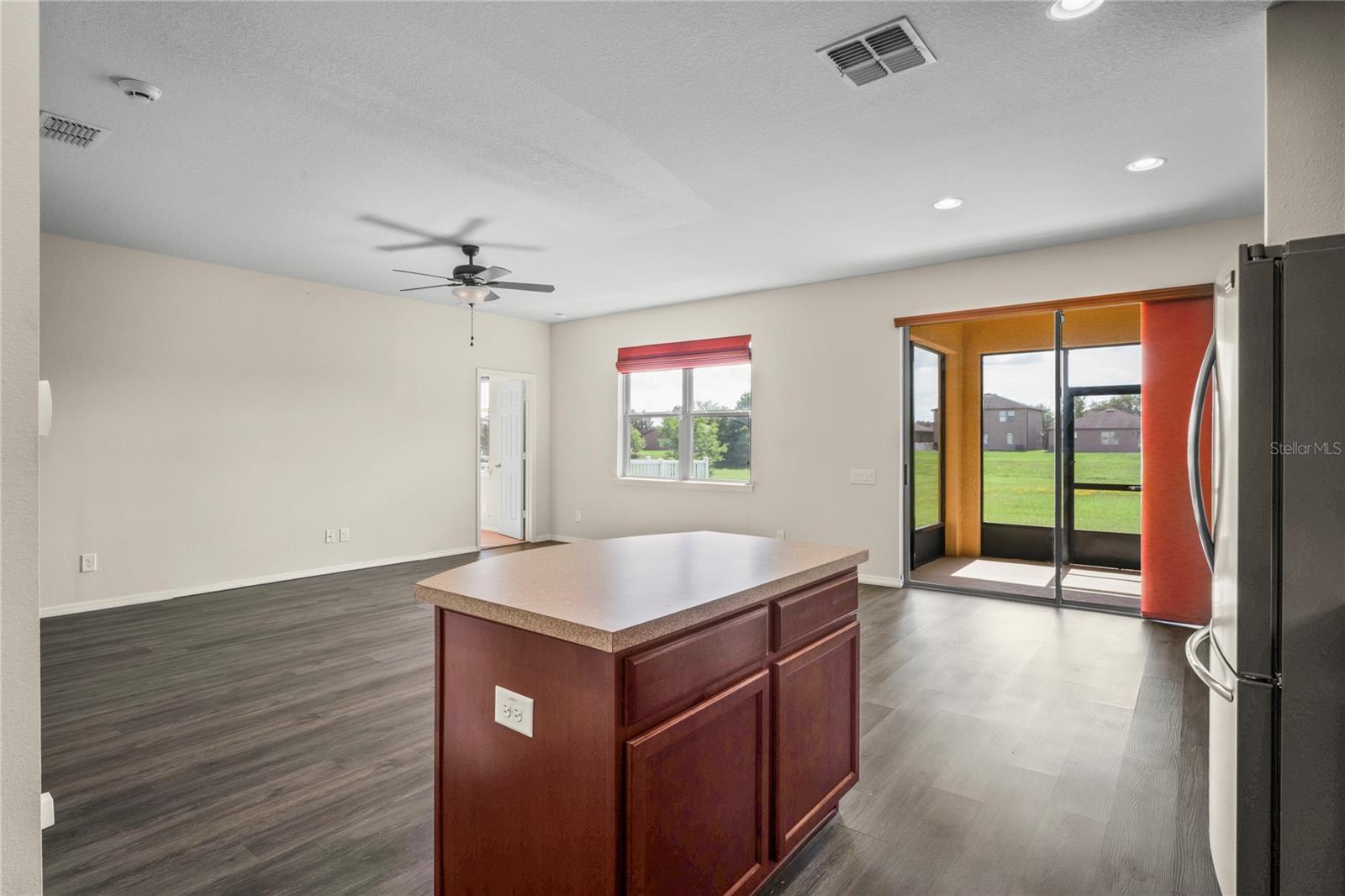 Image 16 of 71 For 758 Alpine Thistle Drive