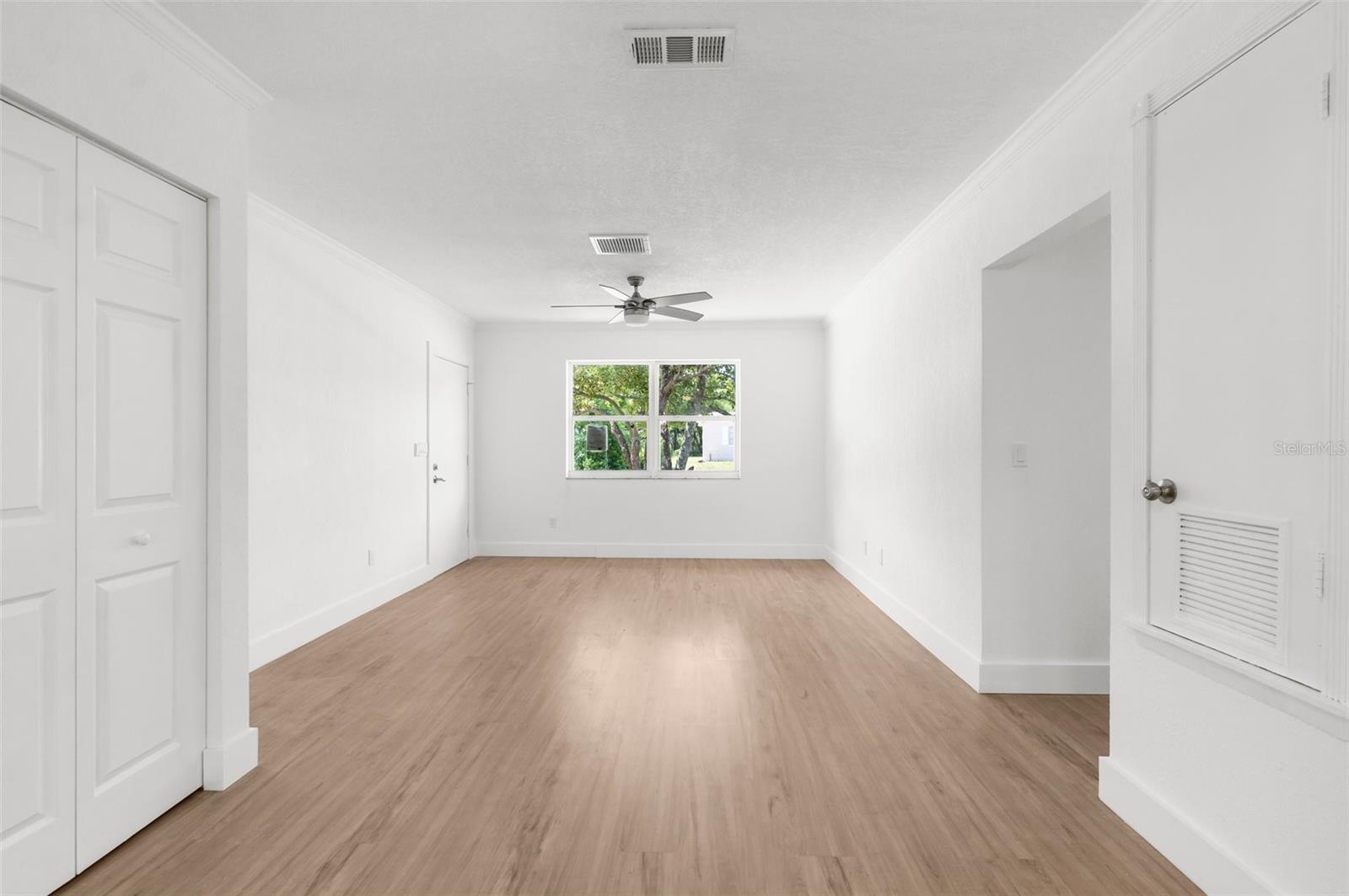 Image 8 of 24 For 7192 Catalina Street
