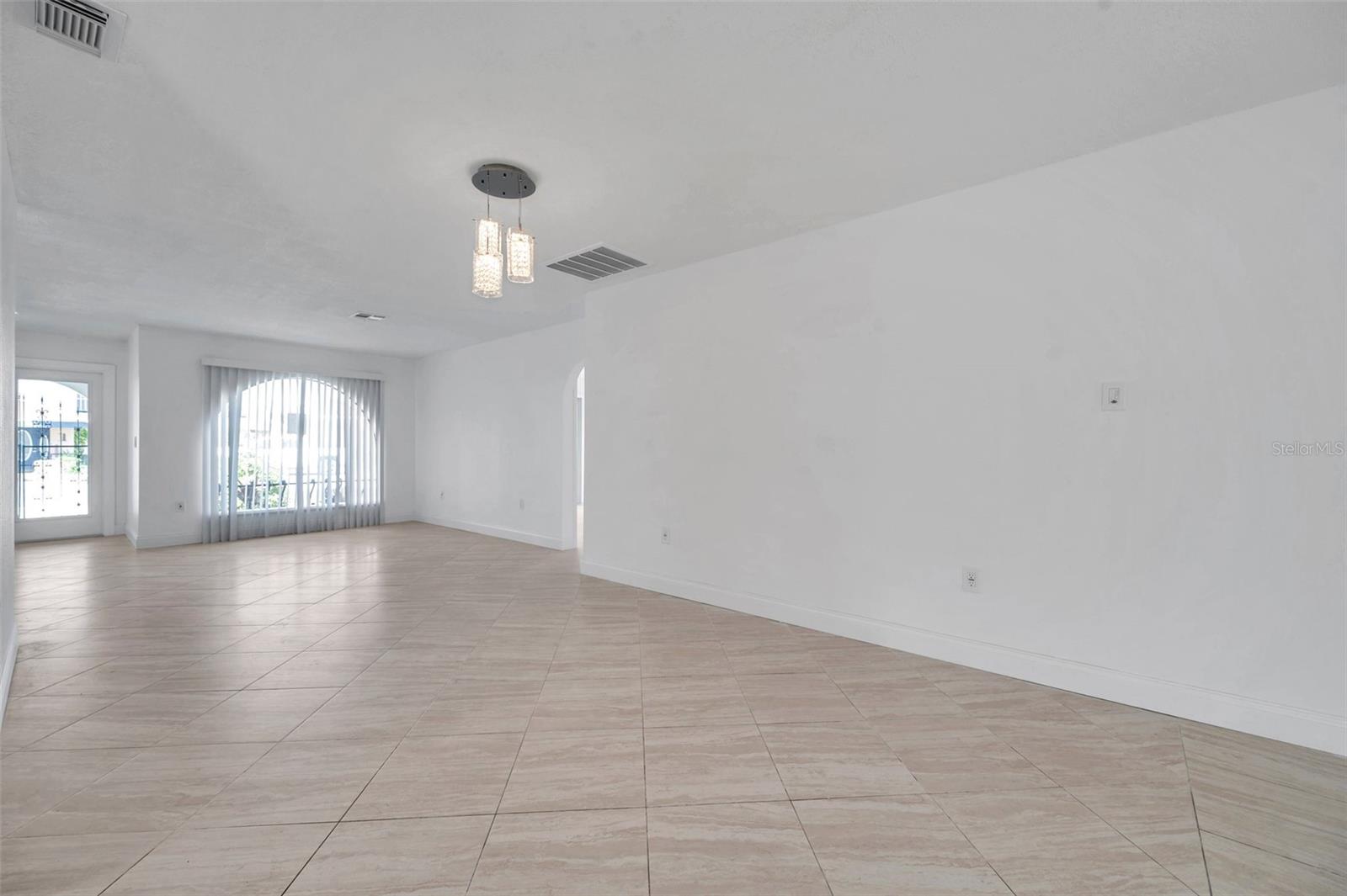 Image 40 of 84 For 13836 Darlene Avenue