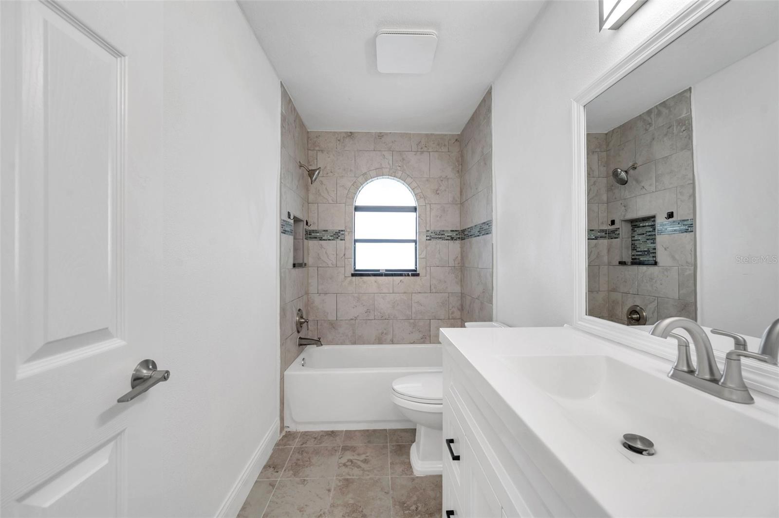 Image 60 of 84 For 13836 Darlene Avenue