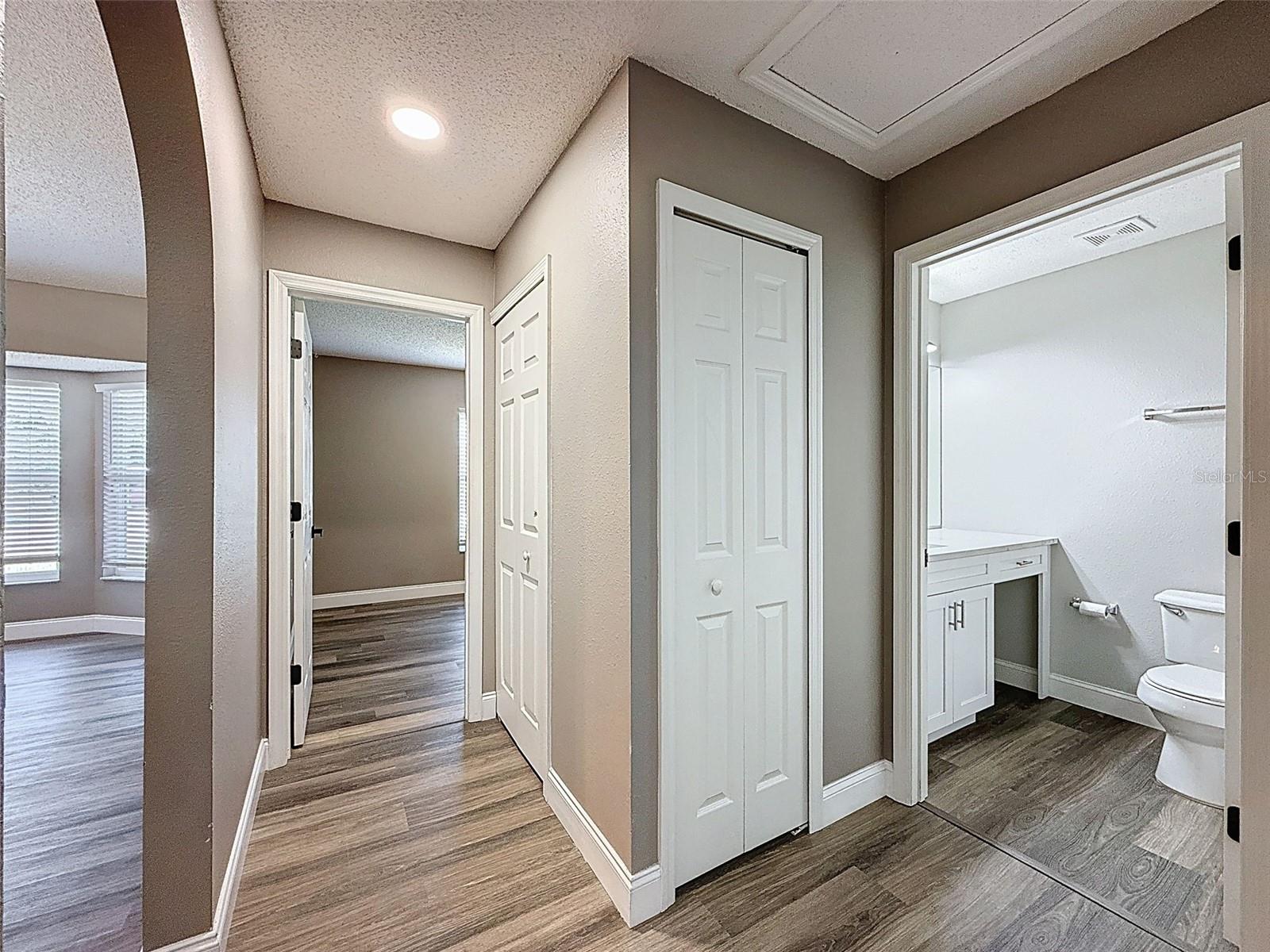 Image 14 of 42 For 10124 Heathcliff Street