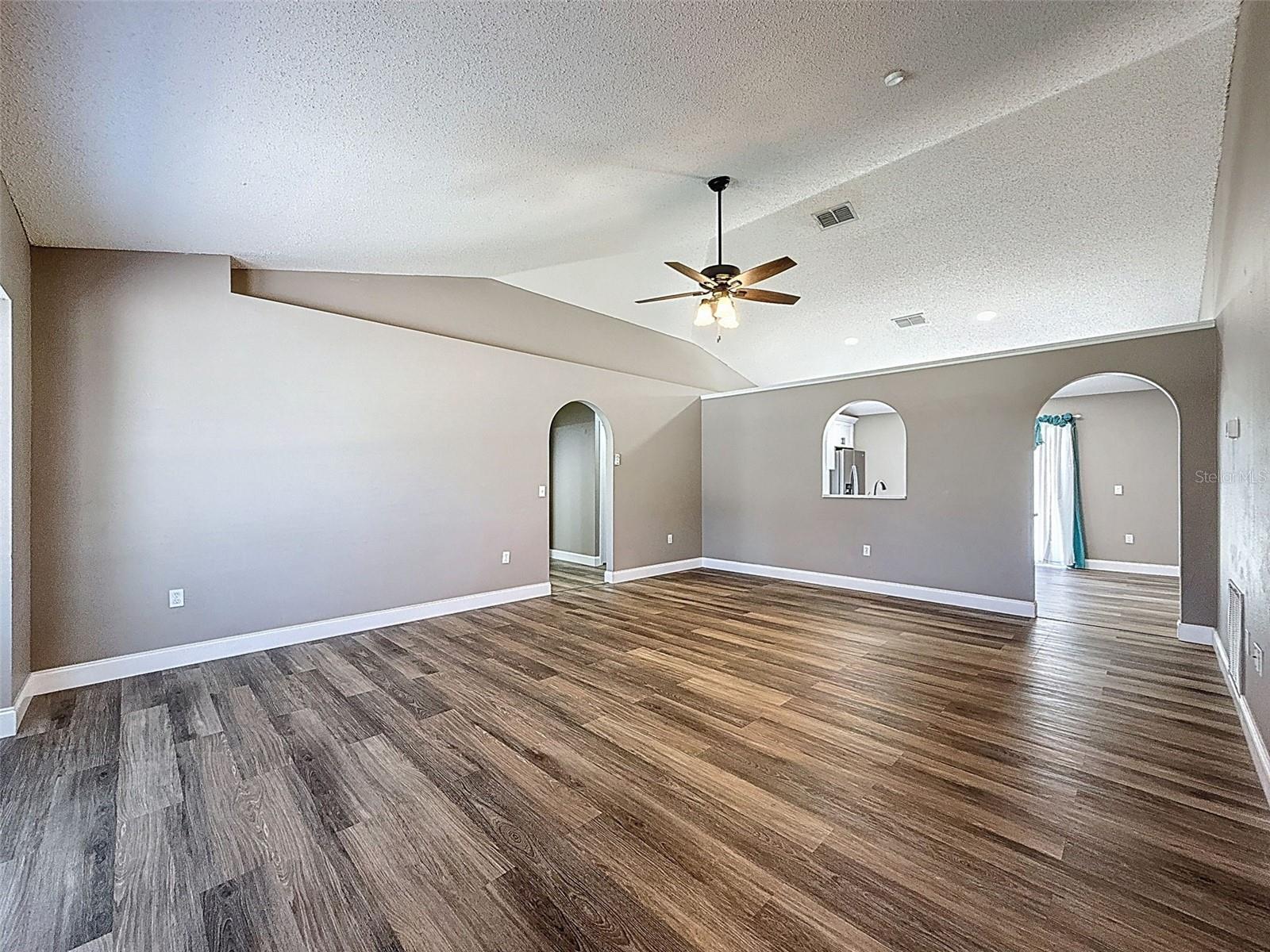 Image 8 of 42 For 10124 Heathcliff Street