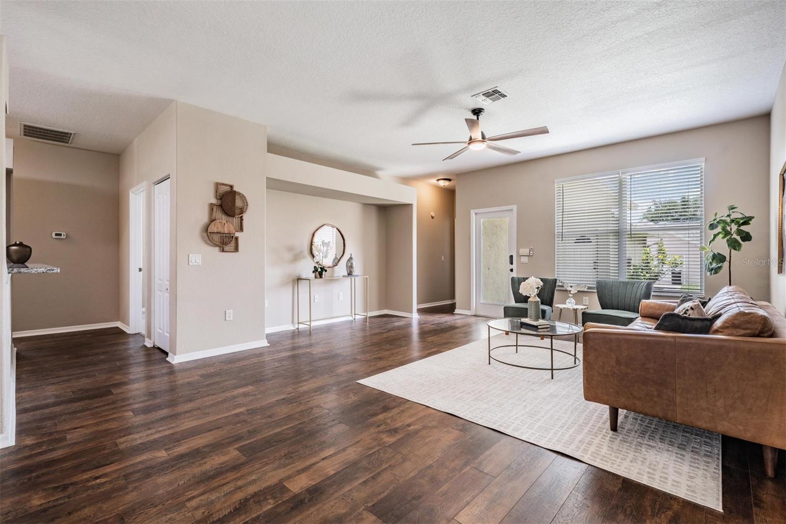 Image 10 of 66 For 10115 Ringling Street