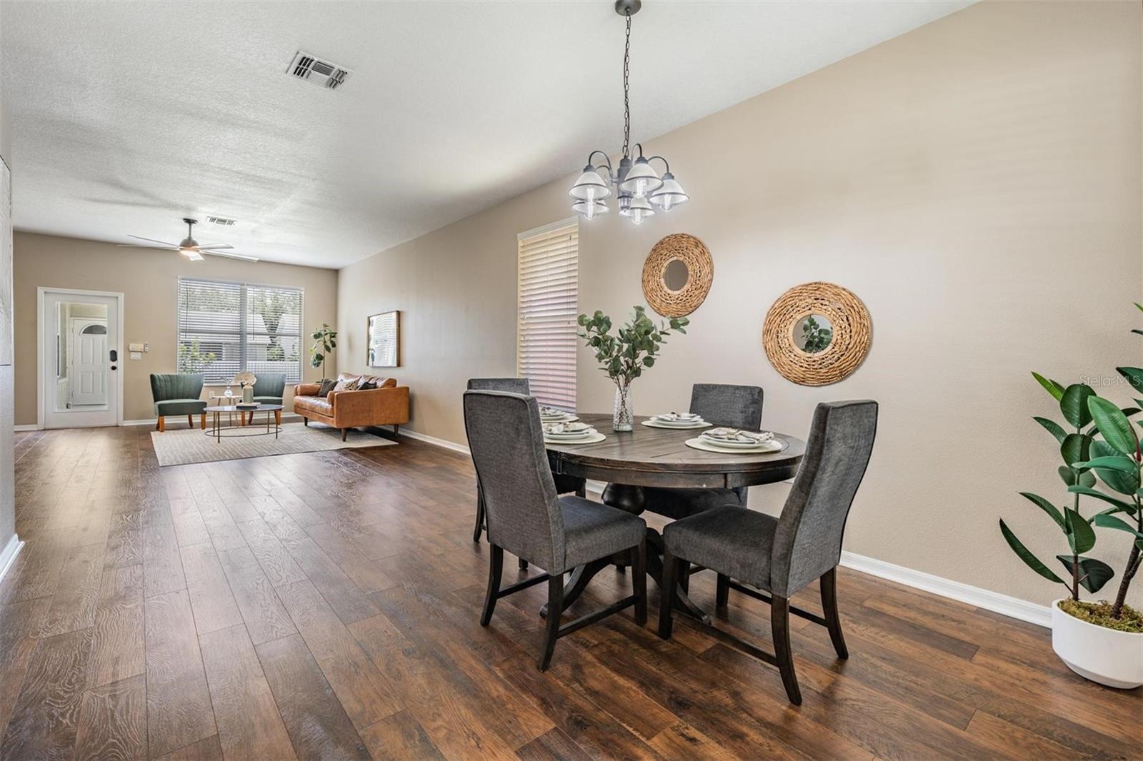 Image 12 of 66 For 10115 Ringling Street