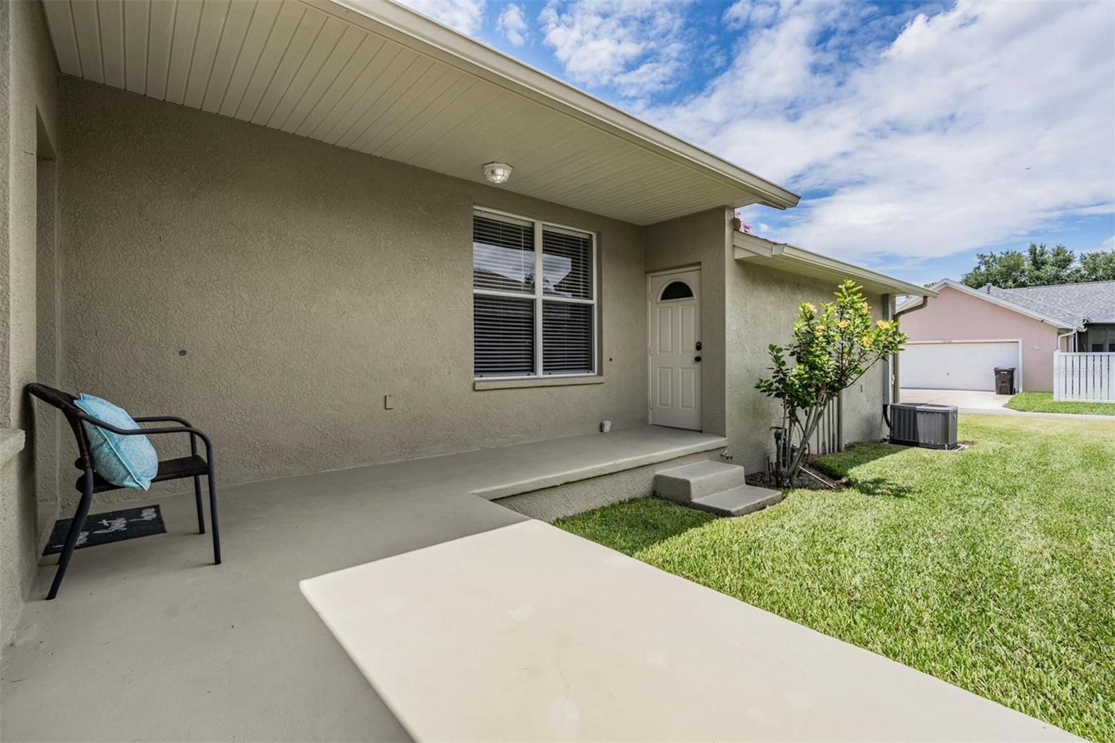 Image 23 of 66 For 10115 Ringling Street