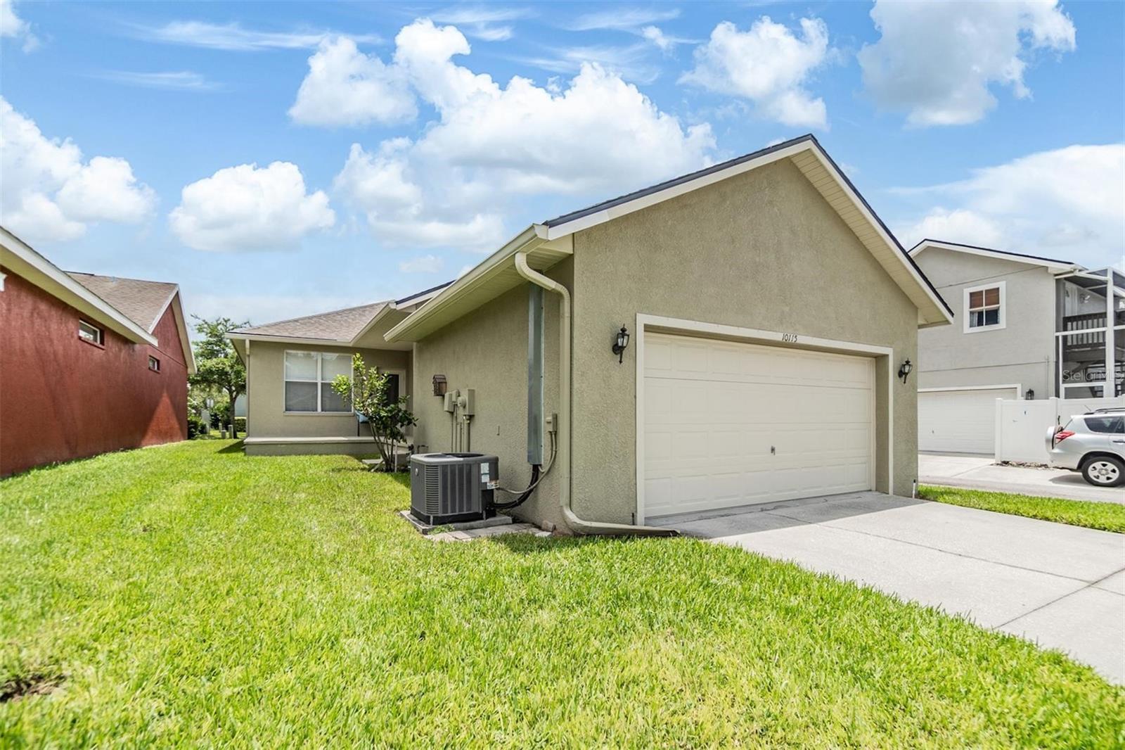 Image 26 of 66 For 10115 Ringling Street