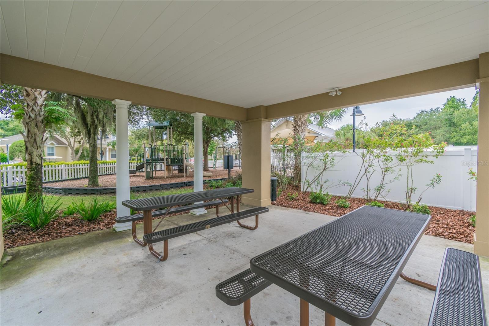 Image 42 of 66 For 10115 Ringling Street