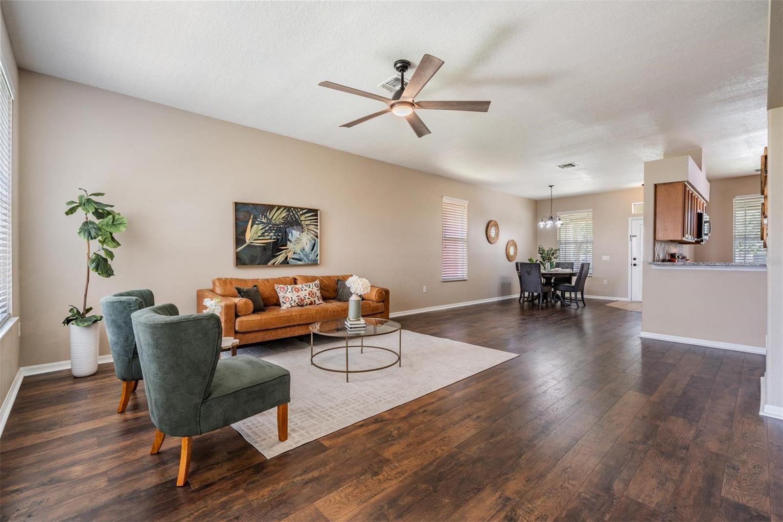 Image 9 of 66 For 10115 Ringling Street