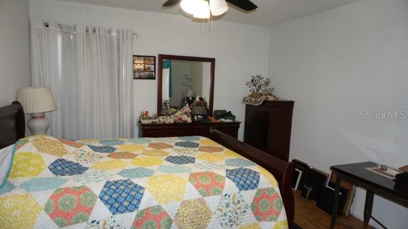 Listing photo id 11 for 5434 Chad Place 14