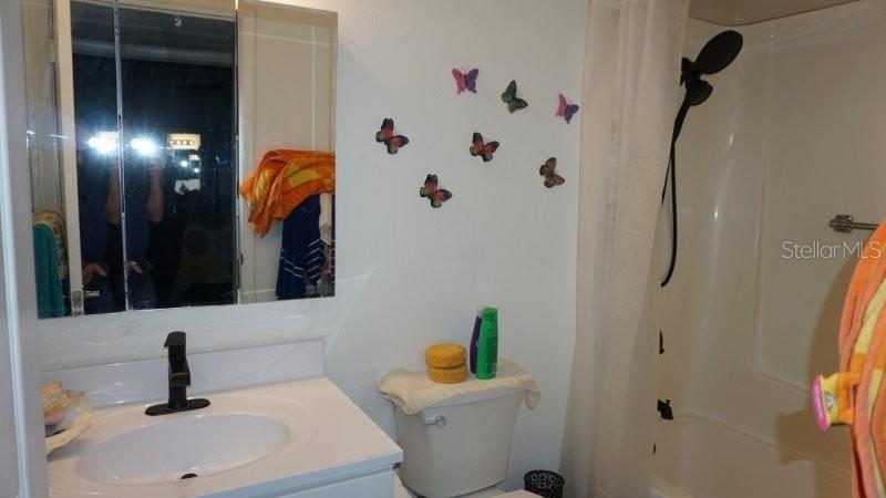 Listing photo id 13 for 5434 Chad Place 14
