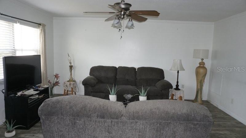 Listing photo id 5 for 5434 Chad Place 14
