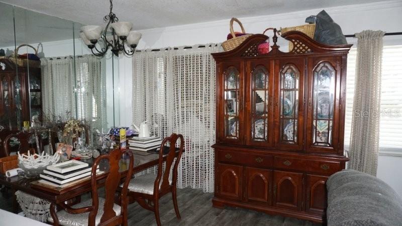 Listing photo id 7 for 5434 Chad Place 14