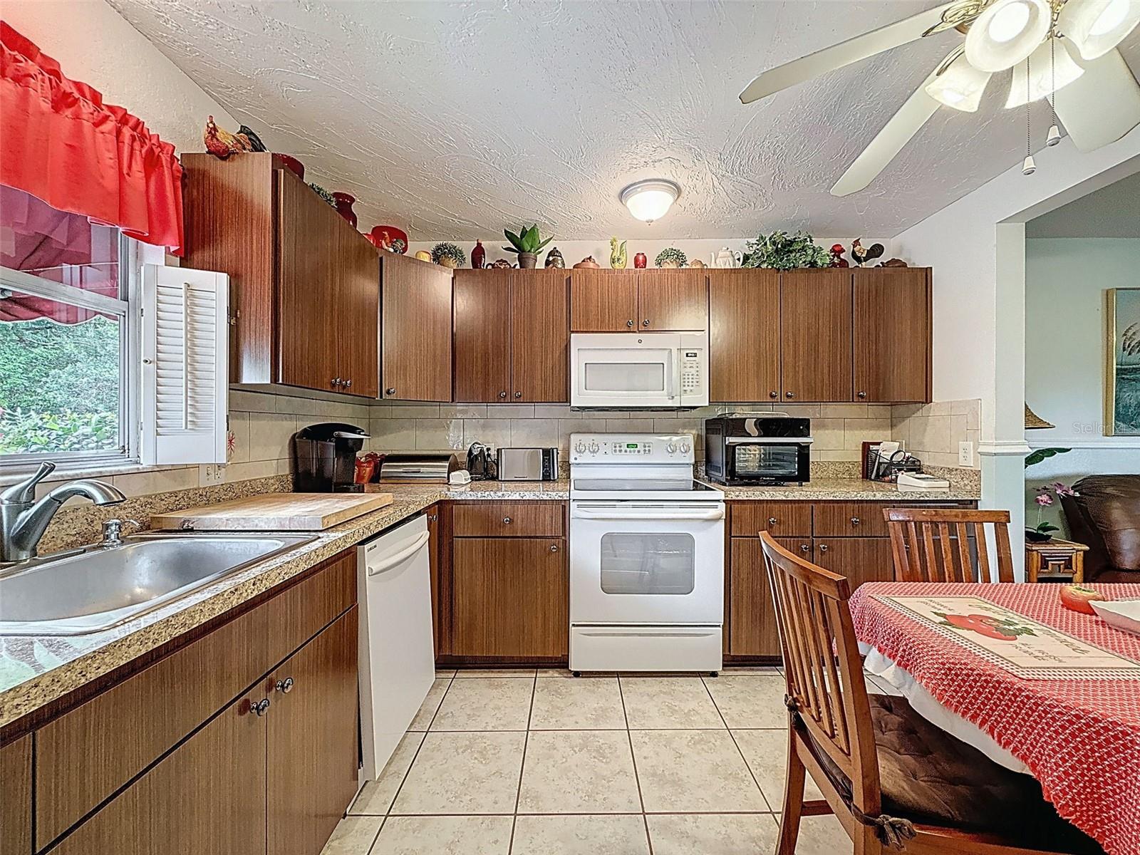 Image 14 of 50 For 7135 Trenton Place