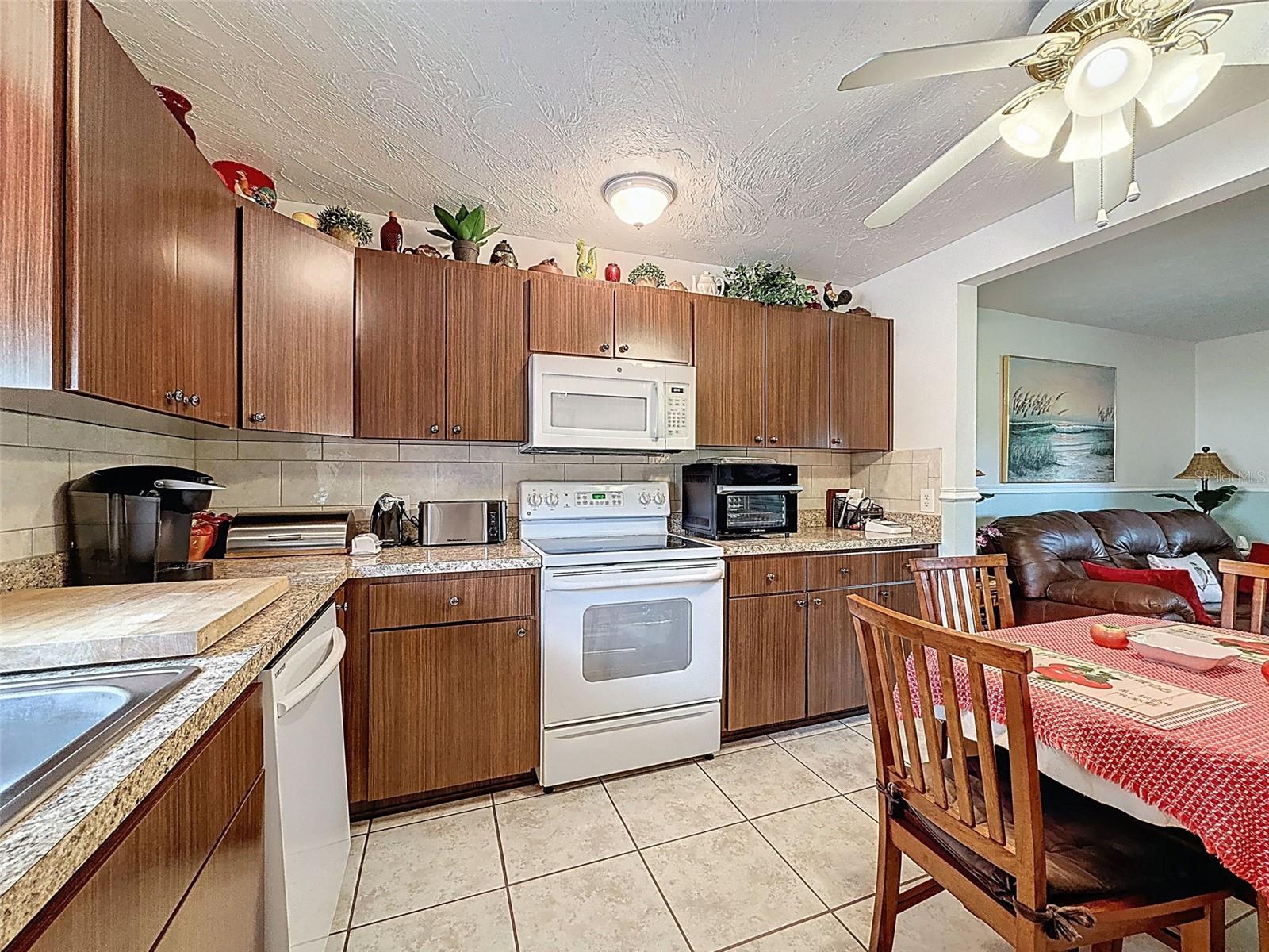 Image 15 of 50 For 7135 Trenton Place