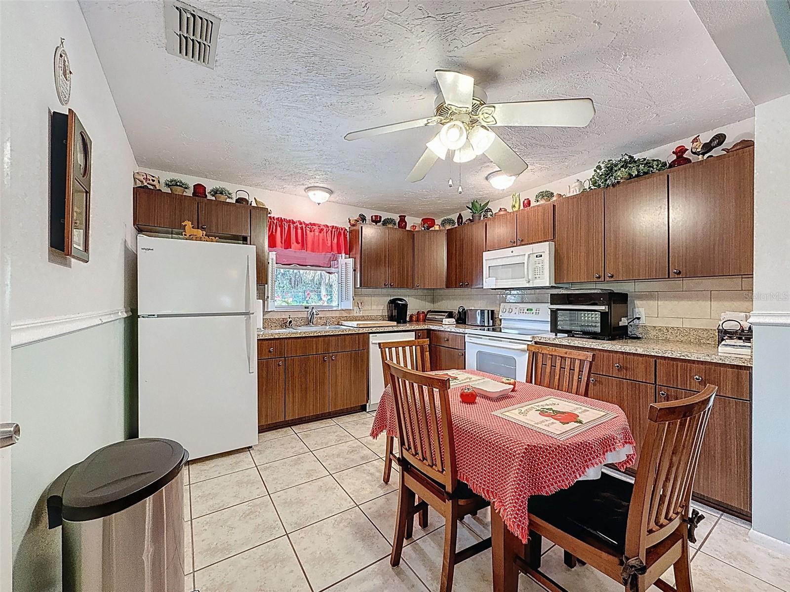 Image 3 of 50 For 7135 Trenton Place