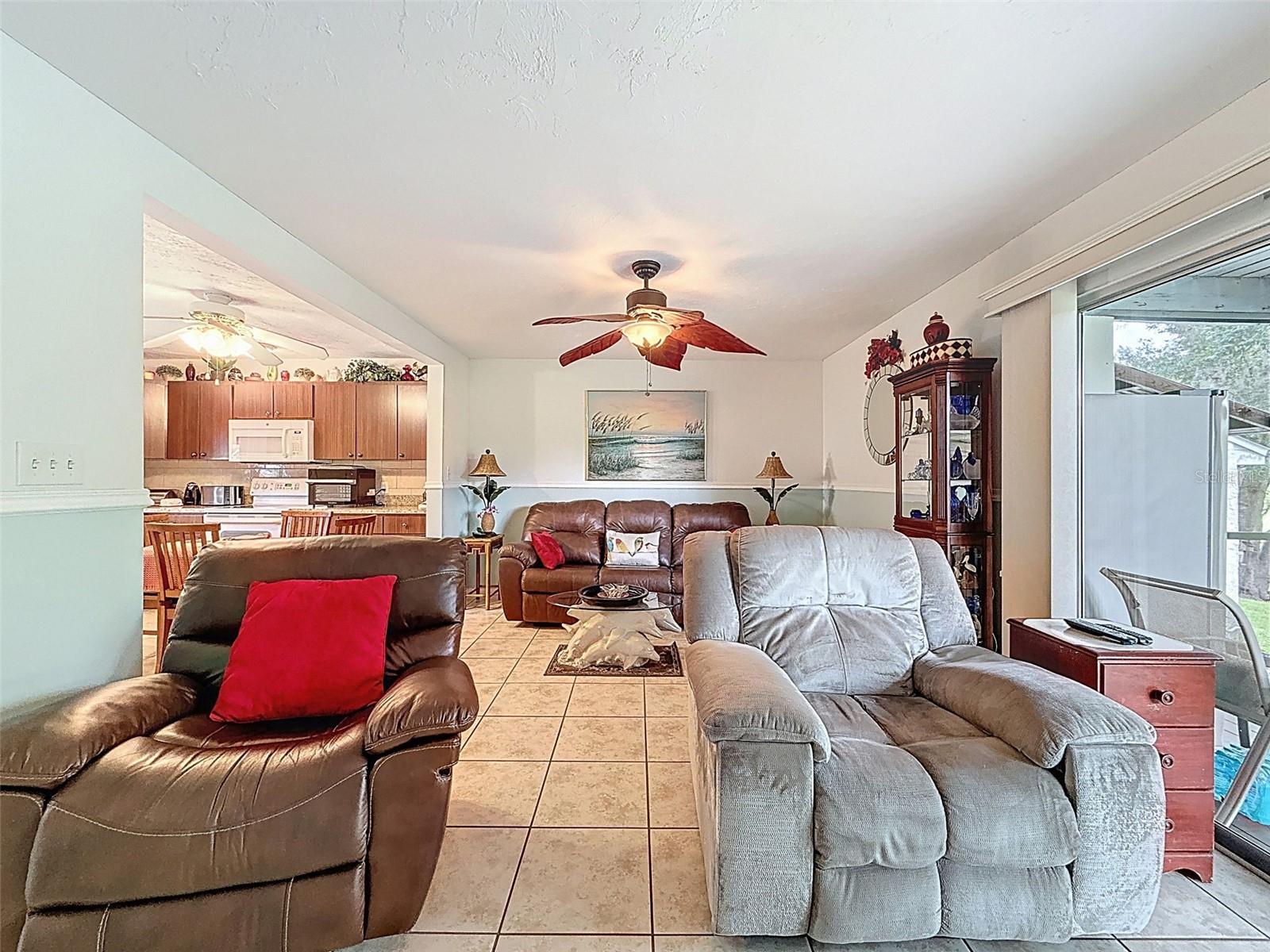 Image 9 of 50 For 7135 Trenton Place