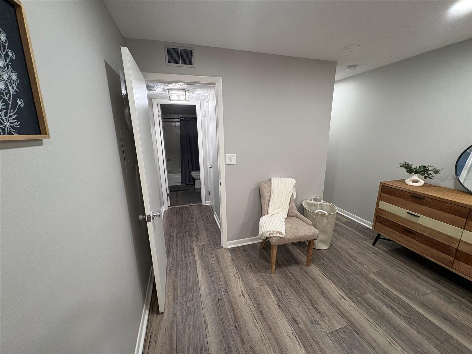 Image 23 of 24 For 5555 Gulf Boulevard 315