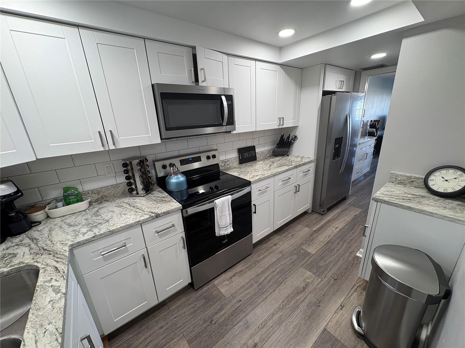 Image 7 of 24 For 5555 Gulf Boulevard 315