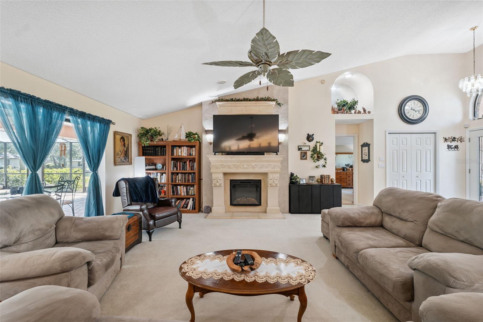 Image 5 of 53 For 12295 Clarendon Court