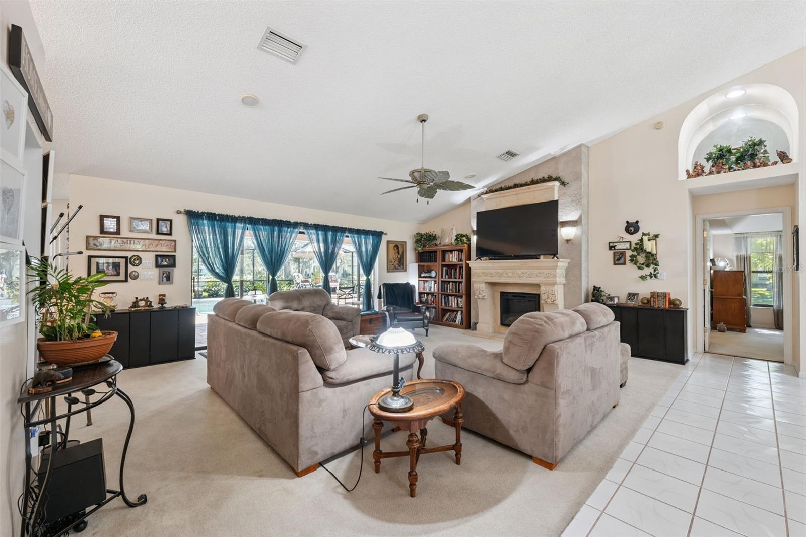 Image 6 of 53 For 12295 Clarendon Court