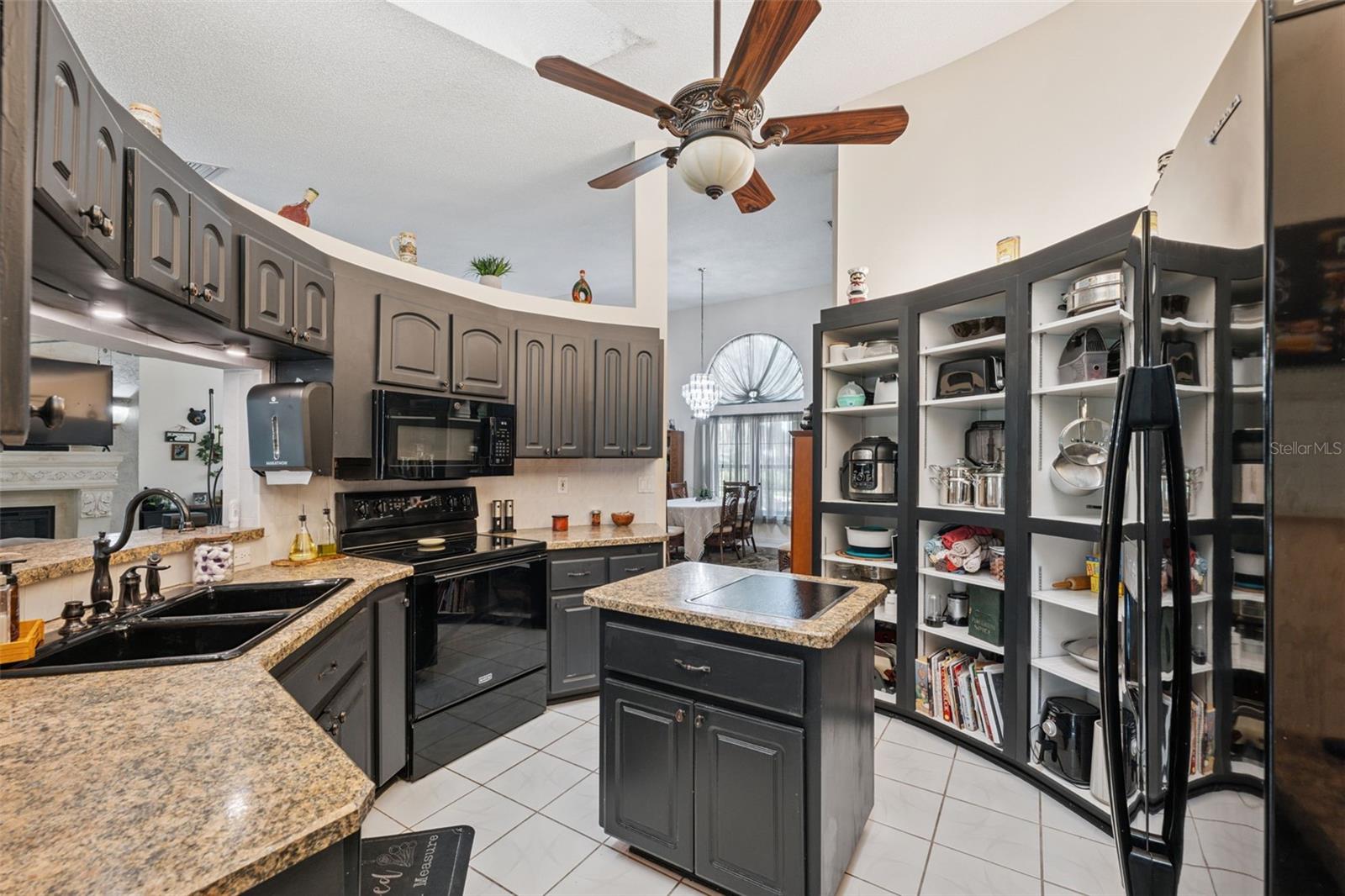 Image 9 of 53 For 12295 Clarendon Court