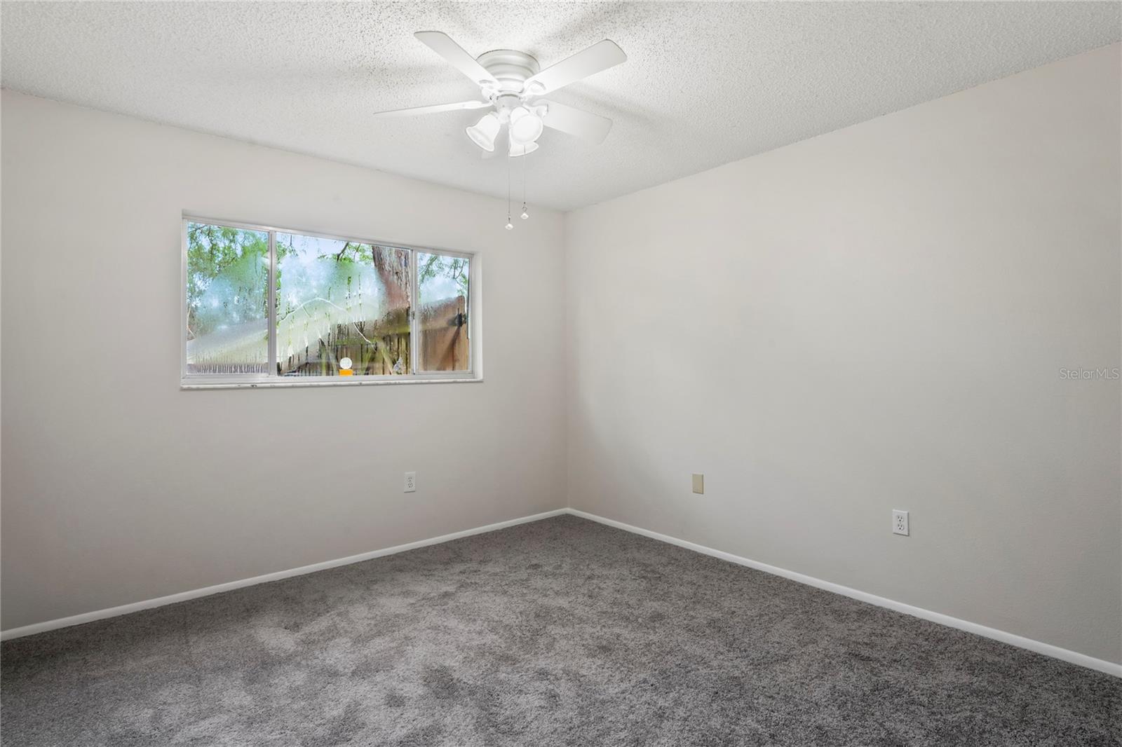 Image 36 of 60 For 1131 Bentley Avenue