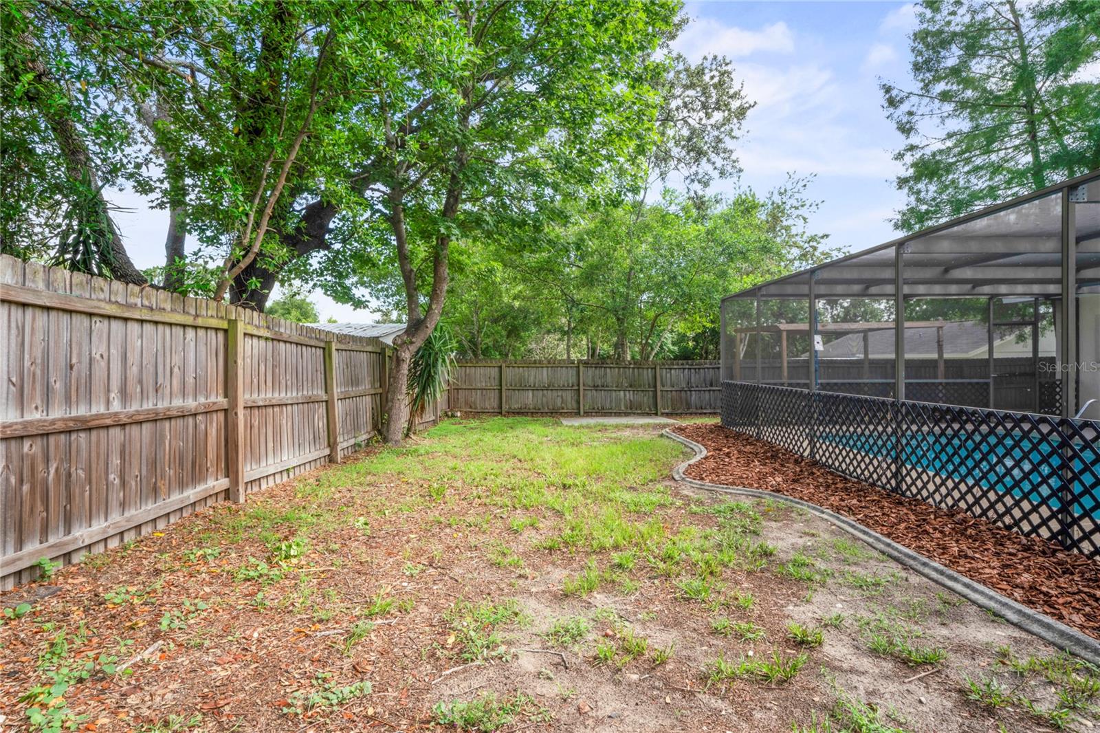 Image 49 of 60 For 1131 Bentley Avenue