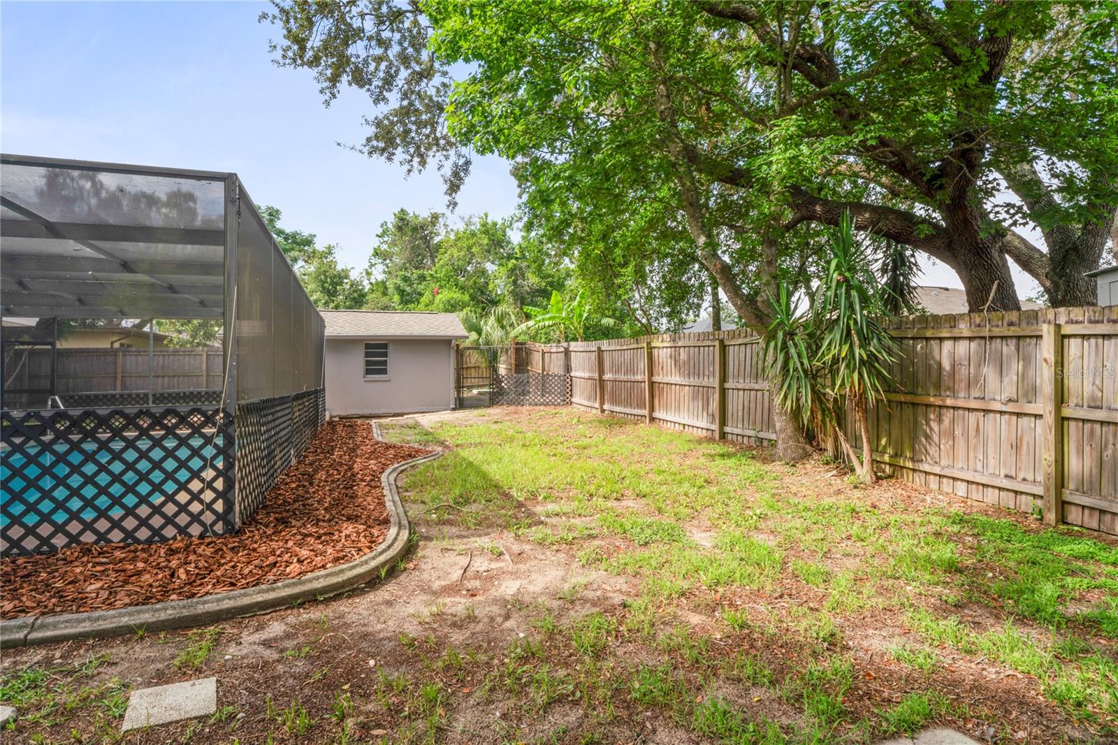 Image 50 of 60 For 1131 Bentley Avenue