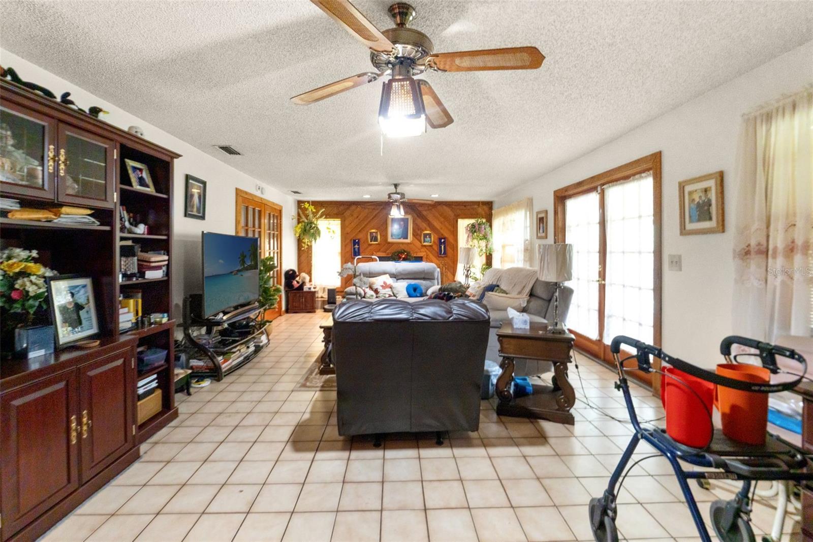Image 18 of 42 For 23302 Lucerne Place
