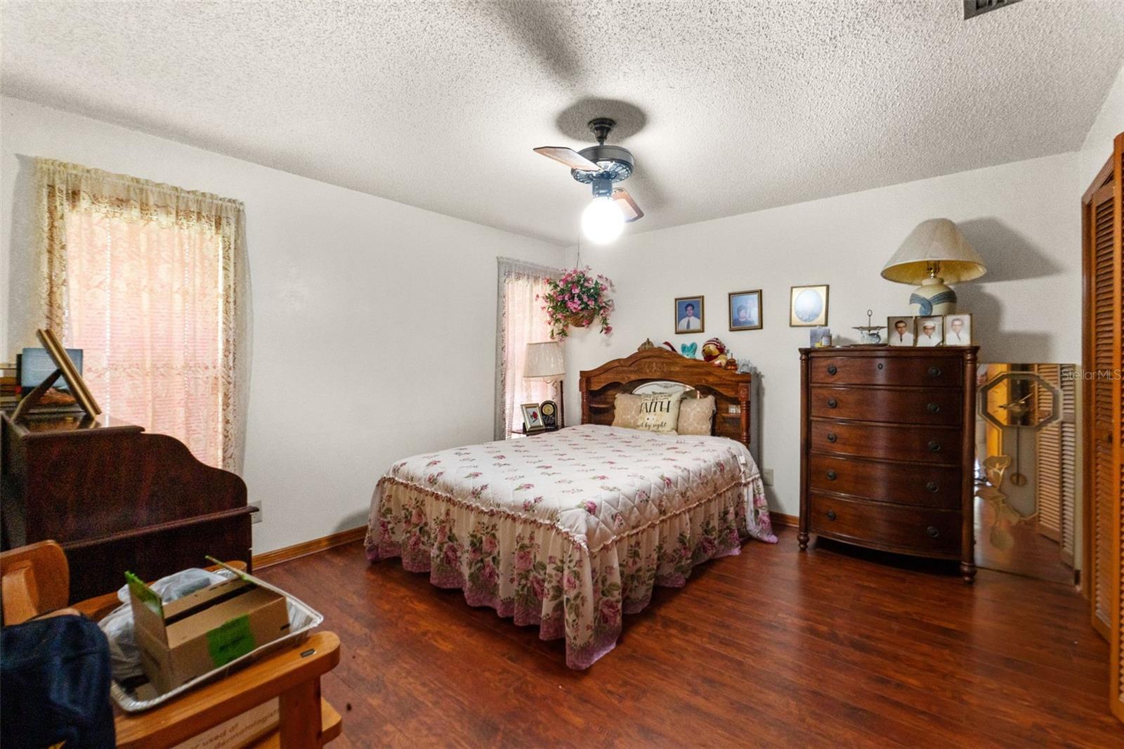 Image 25 of 42 For 23302 Lucerne Place