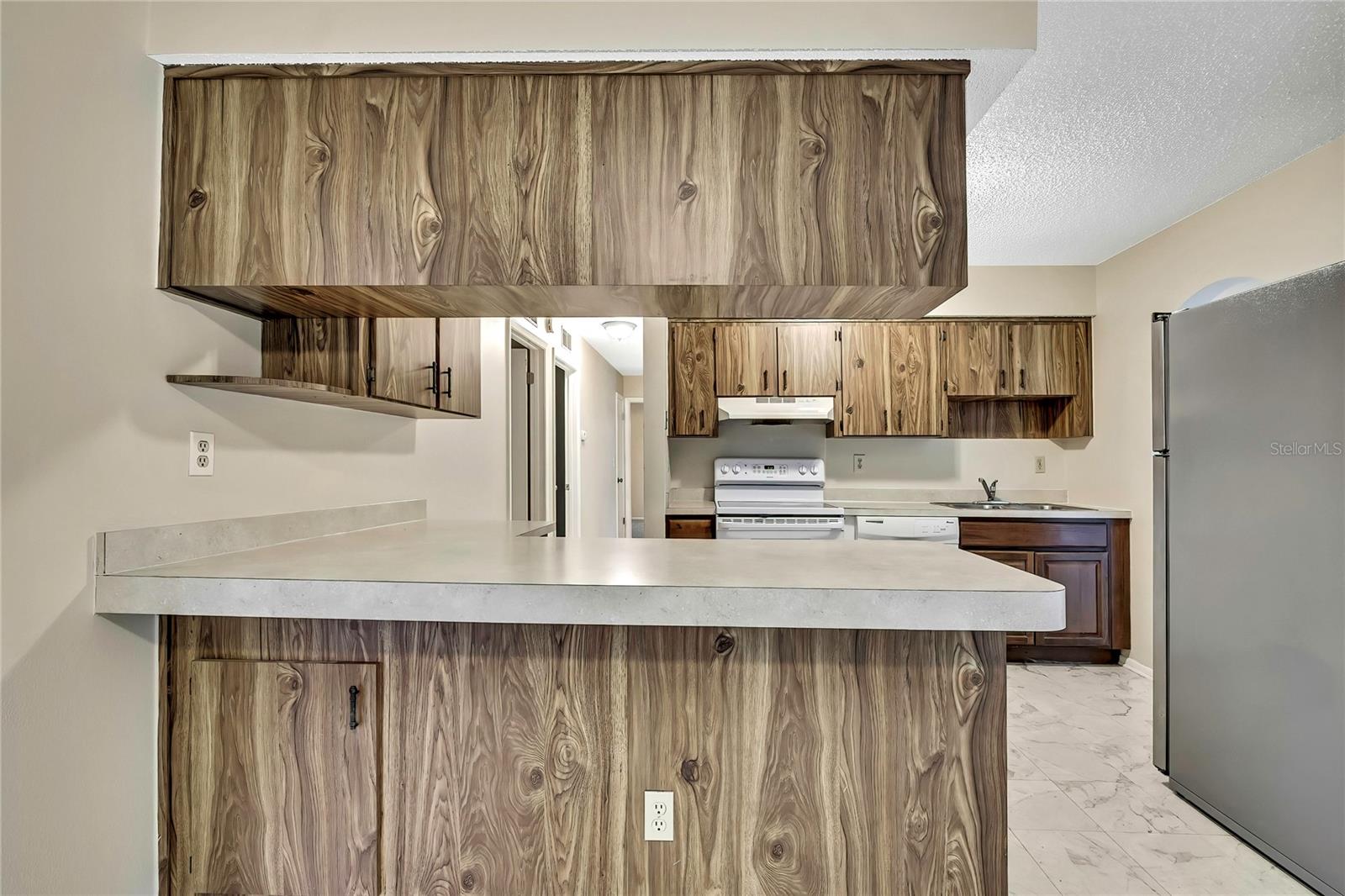 Listing photo id 9 for 2169 Danforth Road