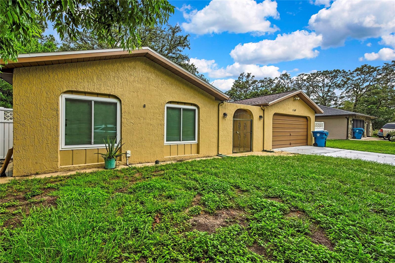 Listing photo id 1 for 2169 Danforth Road