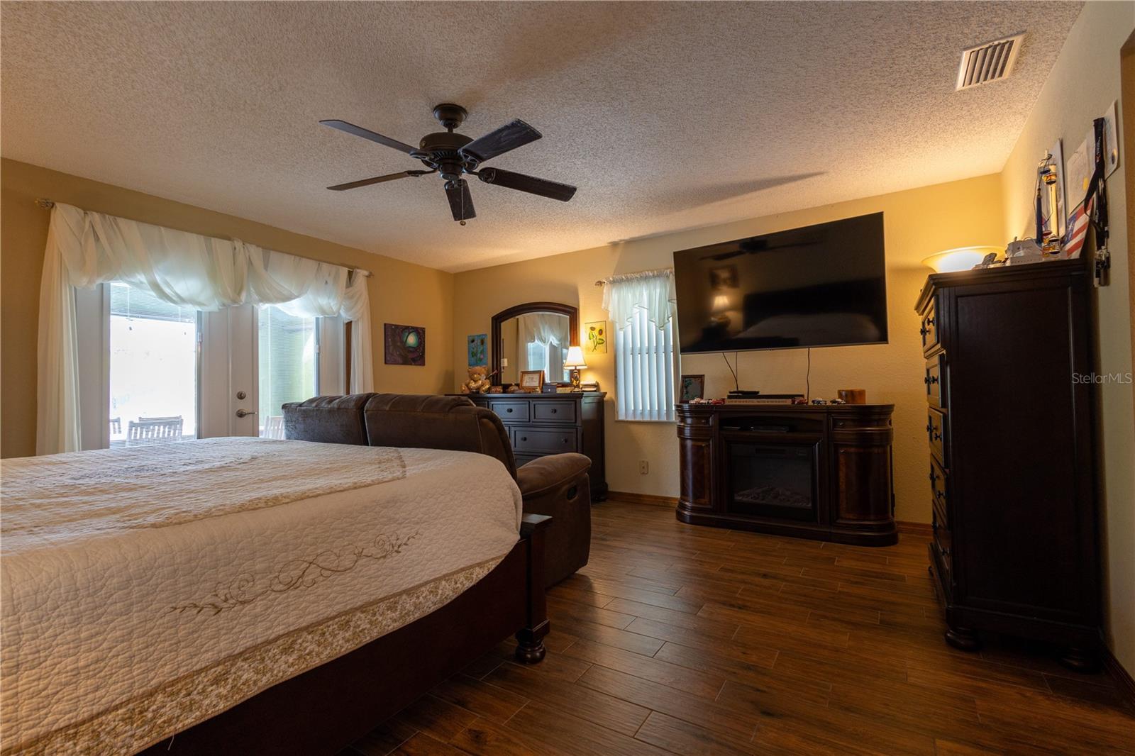 Image 31 of 48 For 7550 Jomel Drive