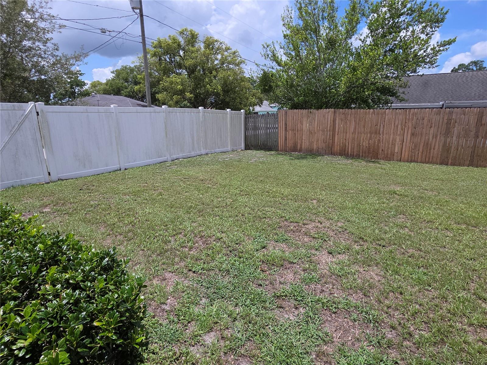 Image 24 of 28 For 9056 Horizon Drive