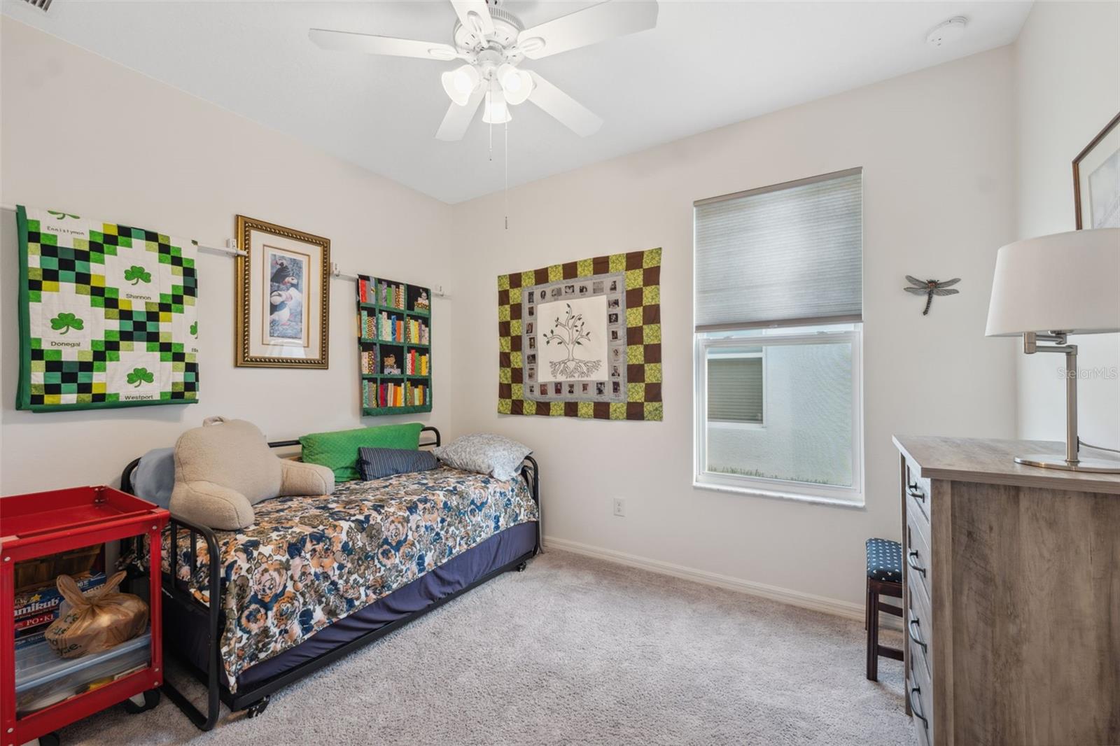 Image 29 of 47 For 1098 Old Windsor Way